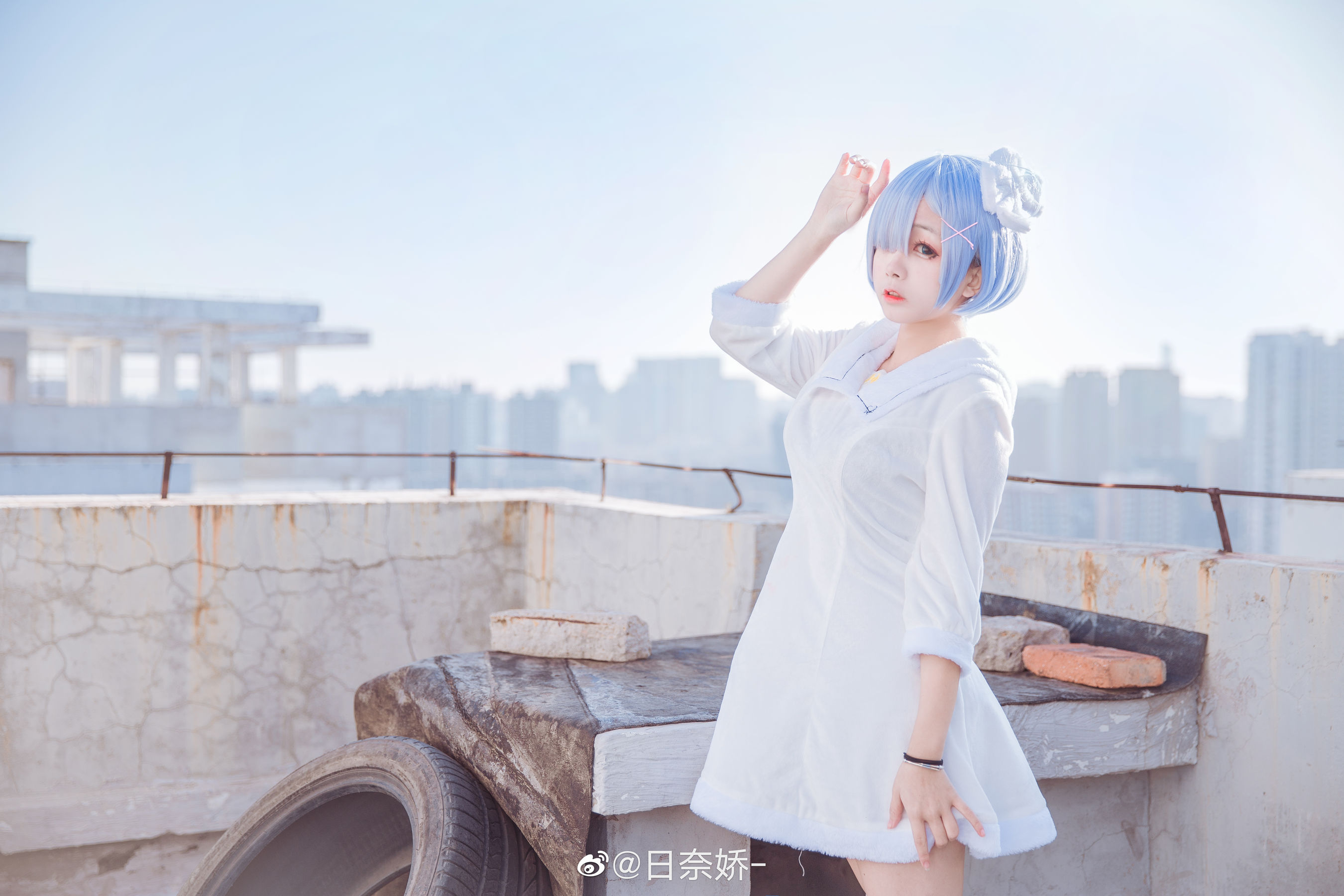 日奈娇 – 蕾姆 白裙 [11P]