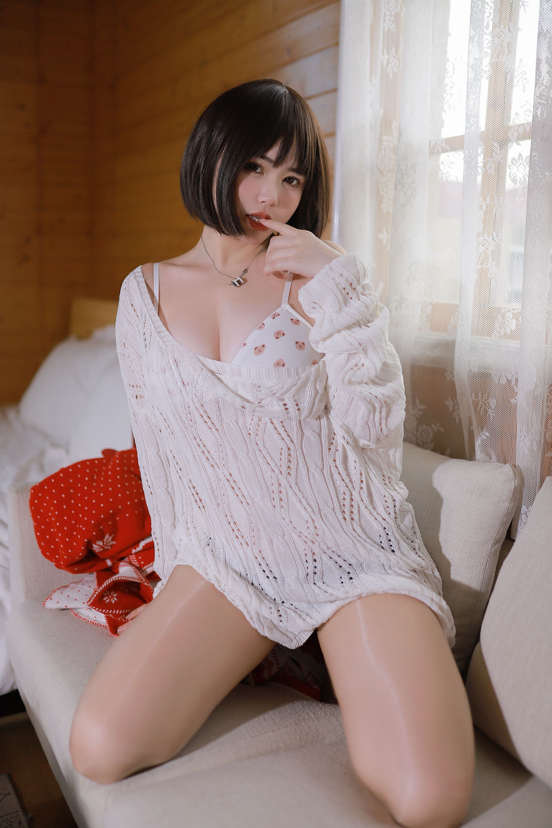 Tina很妖孽呀 – 温柔短发妹妹 [52P]