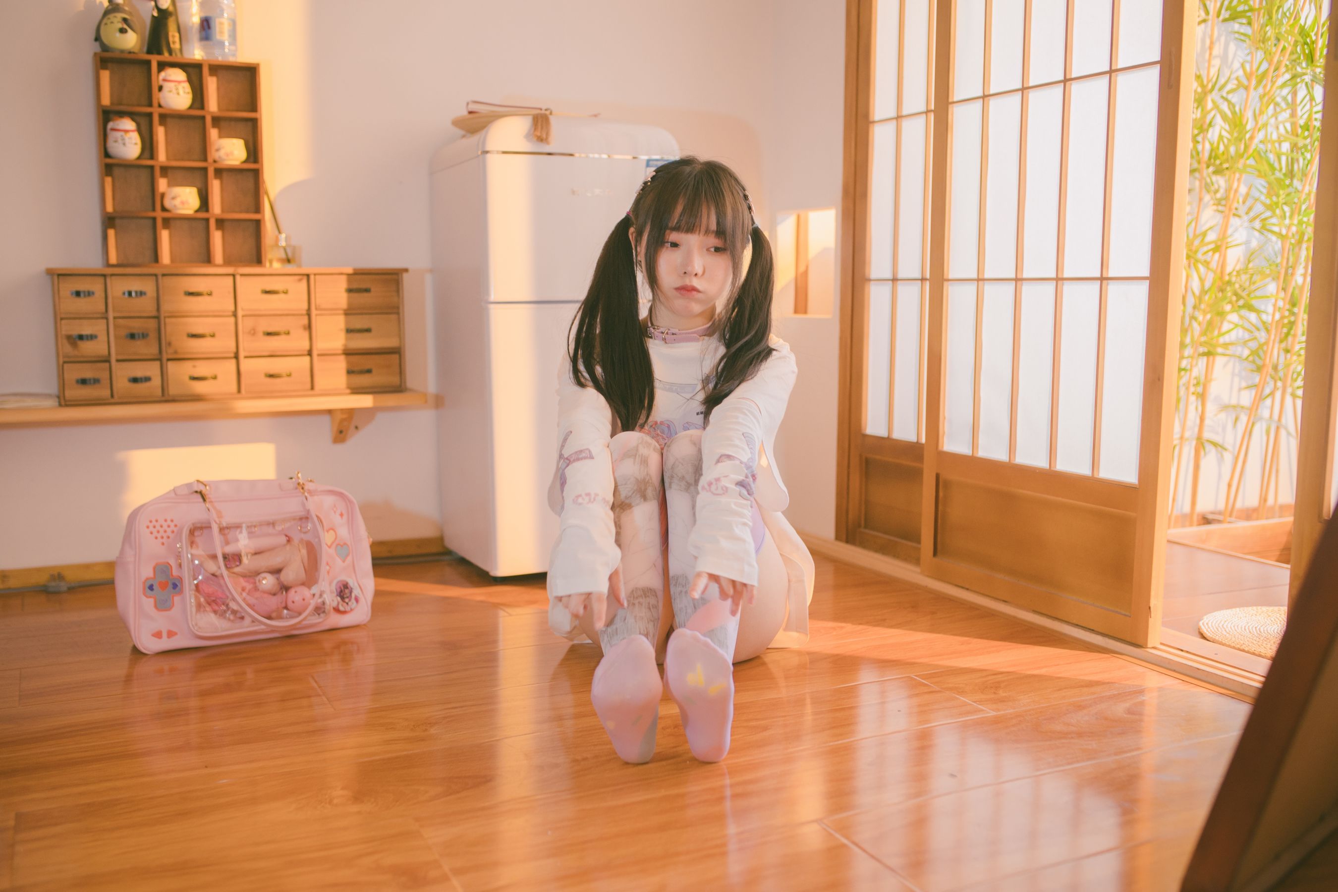 六味帝皇酱 – 午后的少女 [32P]