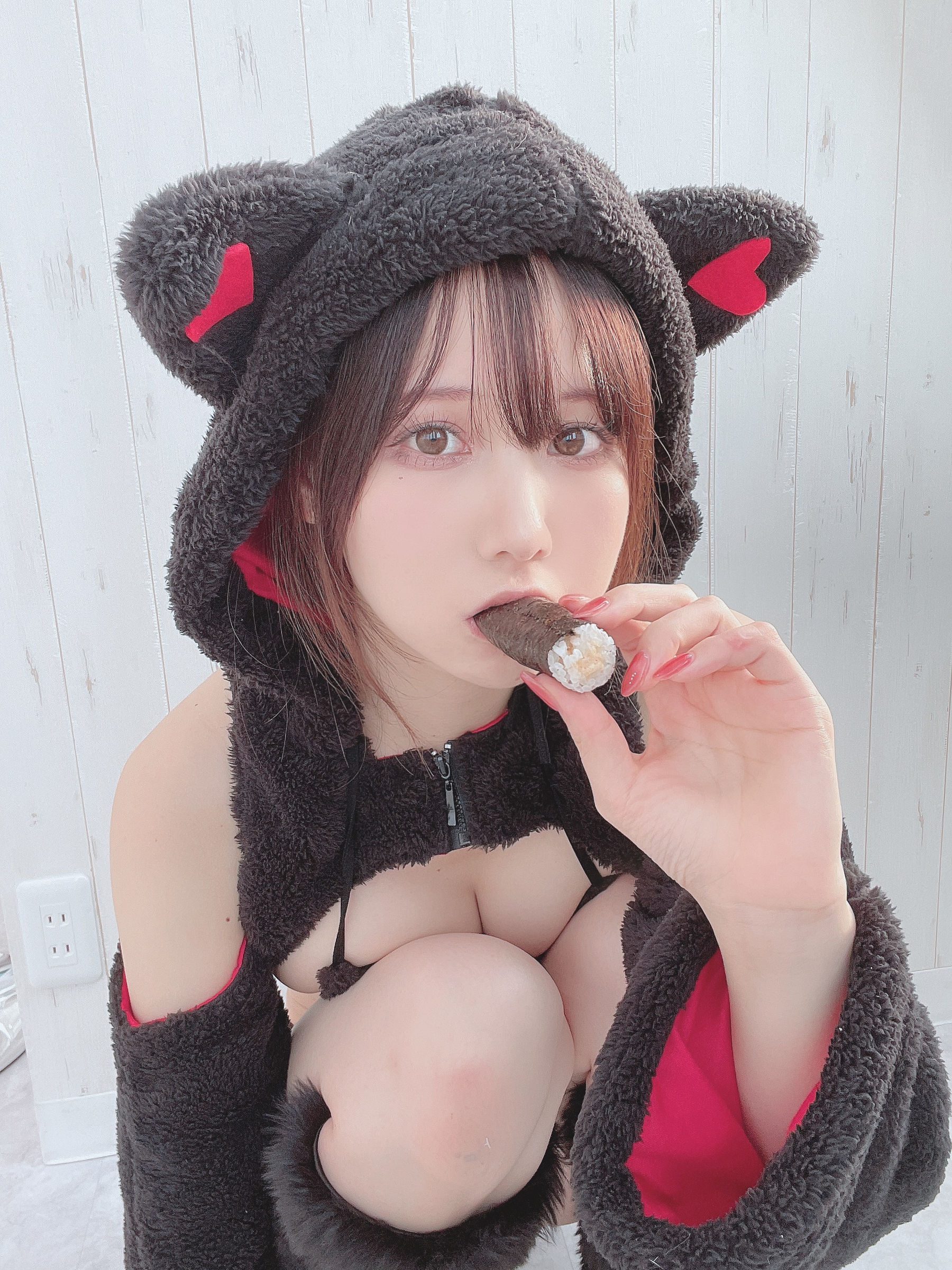 日本甜美COSERけんけん[fantia] 20211127-黒猫ビキニ [22P]