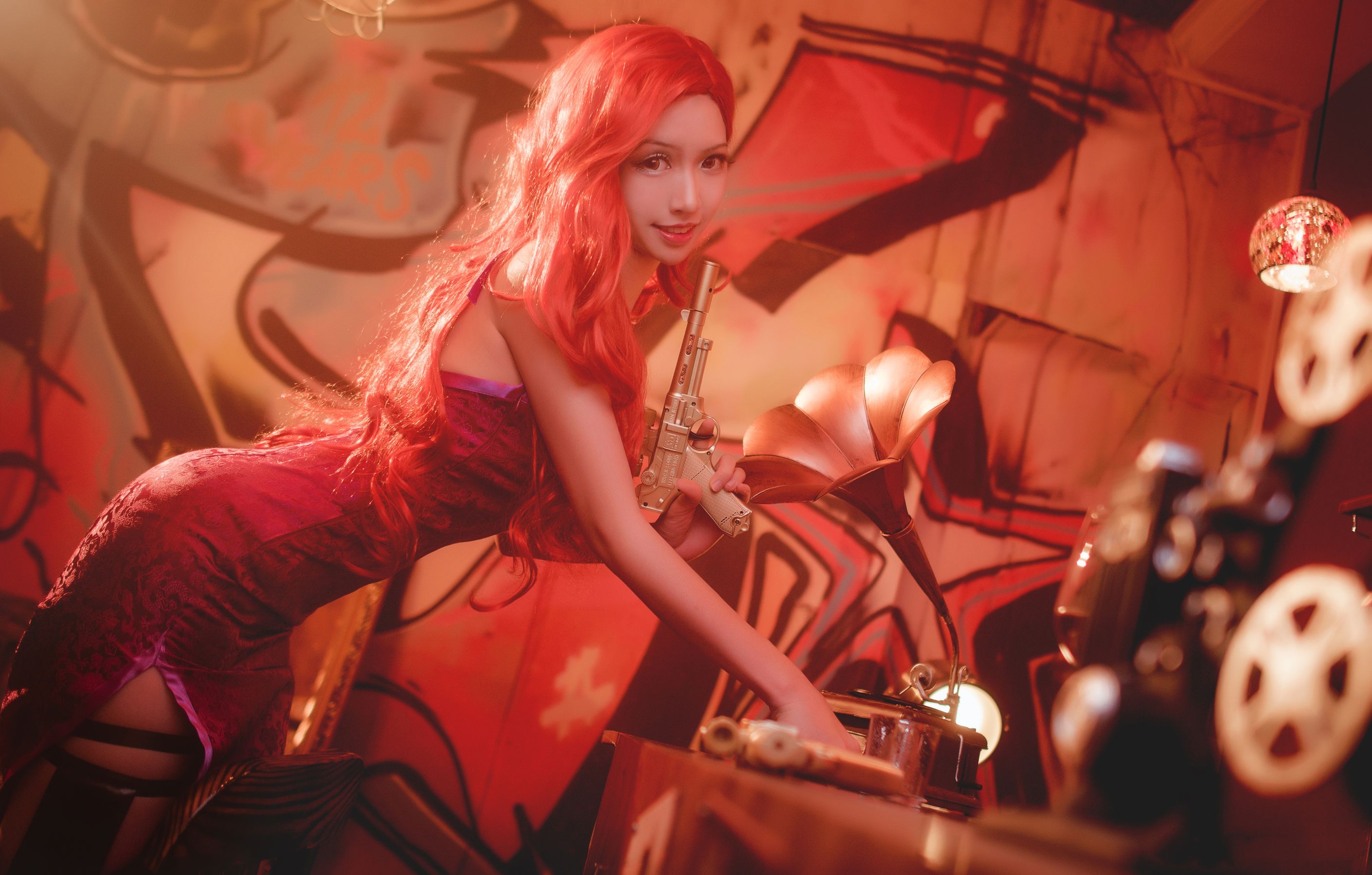 超人气Coser鳗鱼霏儿 – 厄运小姐 [11P]