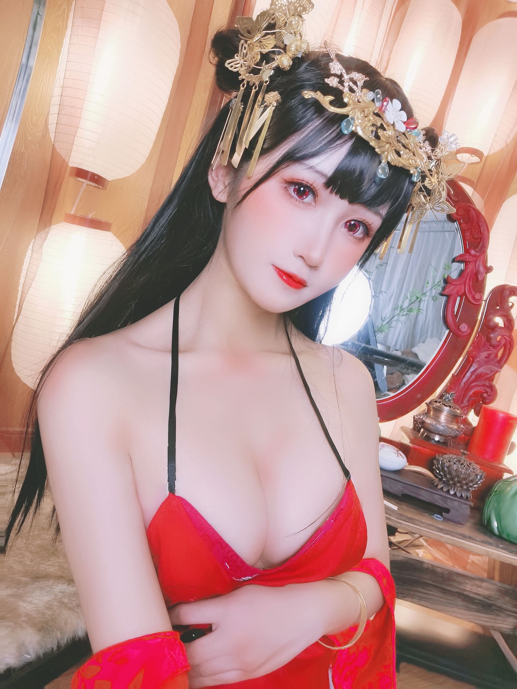 微博妹子三度_69 – 逸仙自拍 [20P]