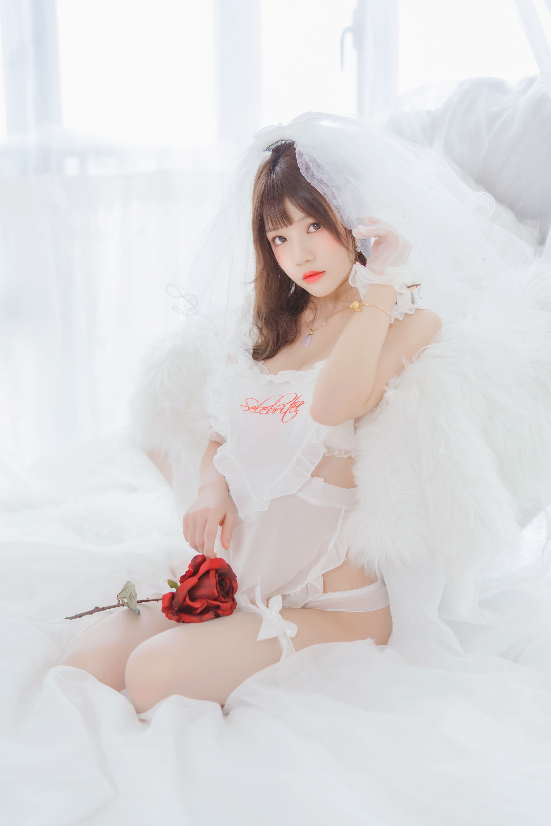 桜桃喵 轻纱01 [33P]