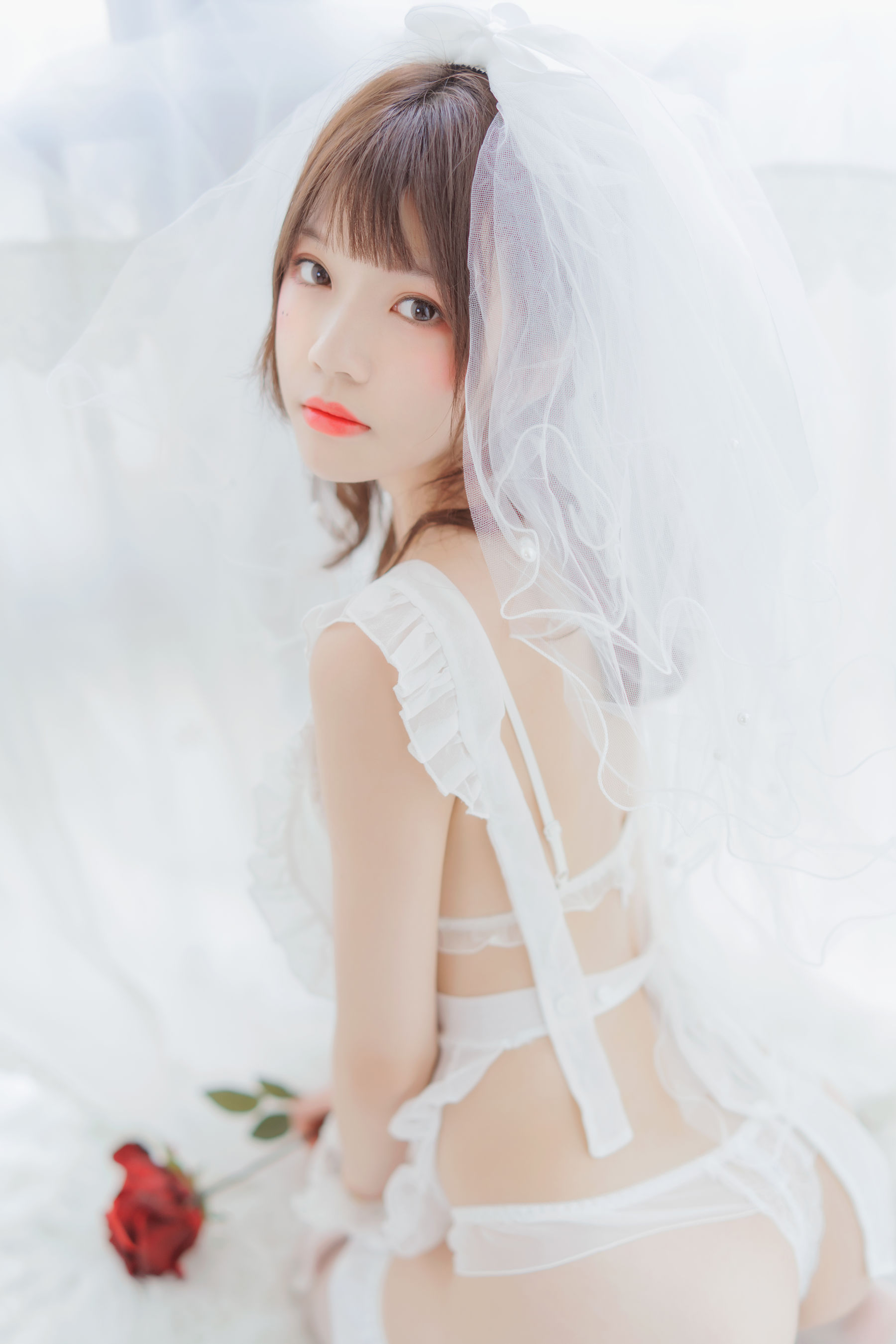 桜桃喵 轻纱01 [33P]