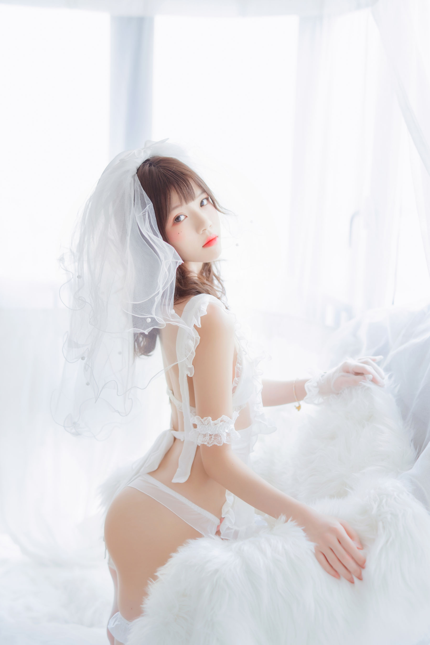 桜桃喵 轻纱01 [33P]
