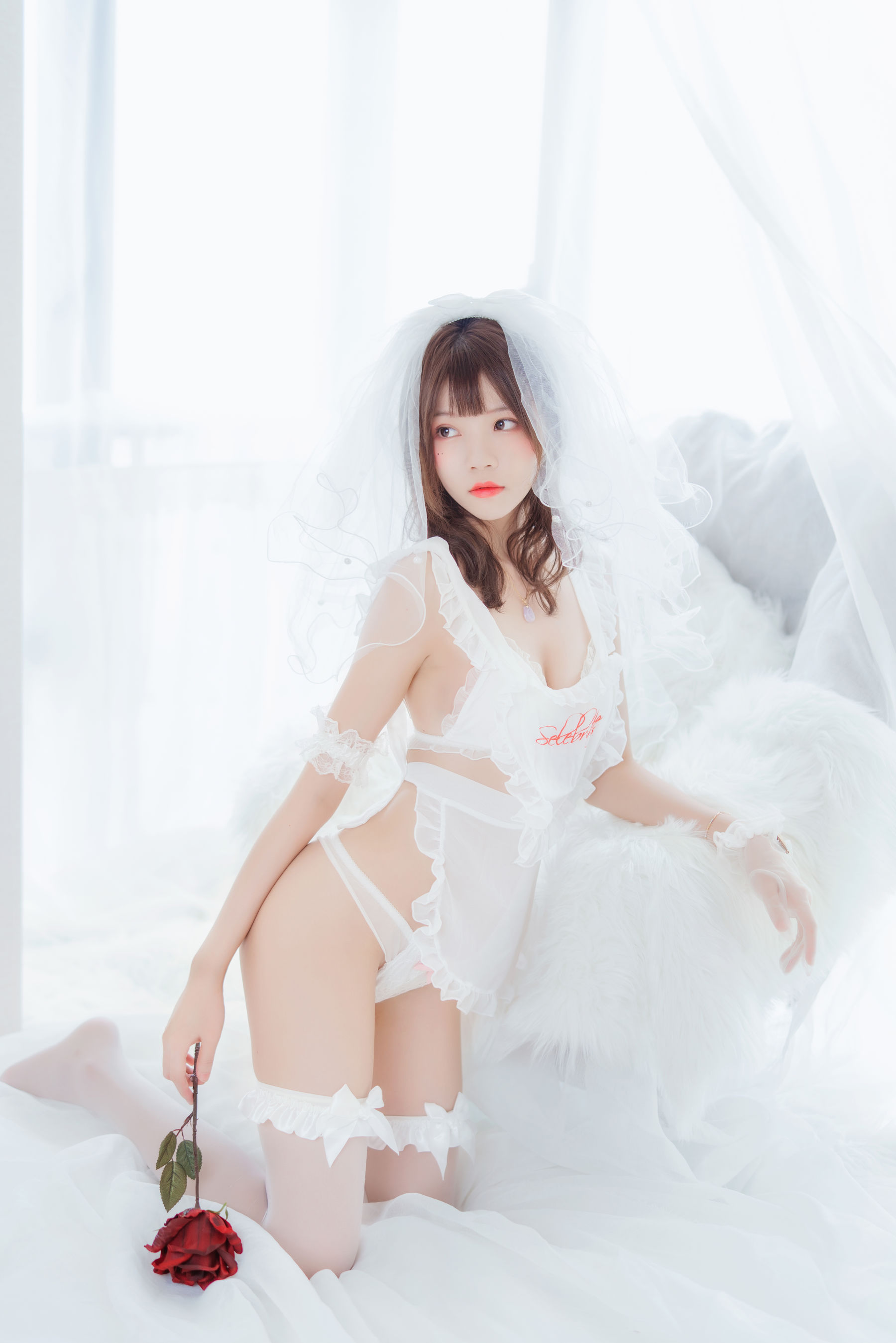 桜桃喵 轻纱01 [33P]
