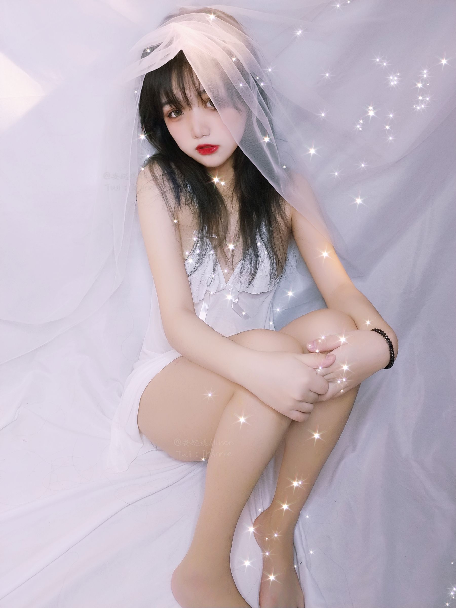 安妮 – 白色睡衣 [30P]