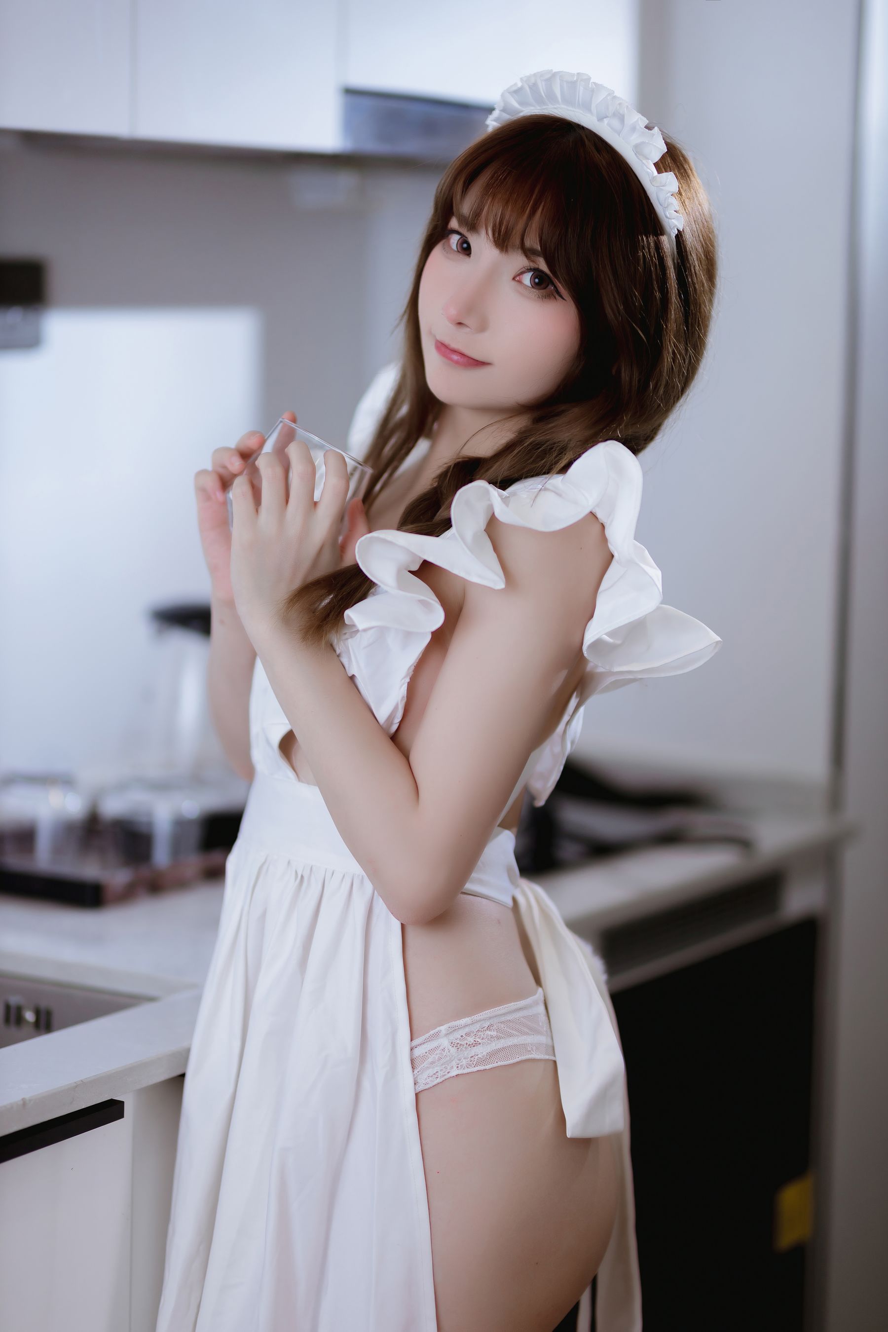 是三不是世w – 围裙 [62P]