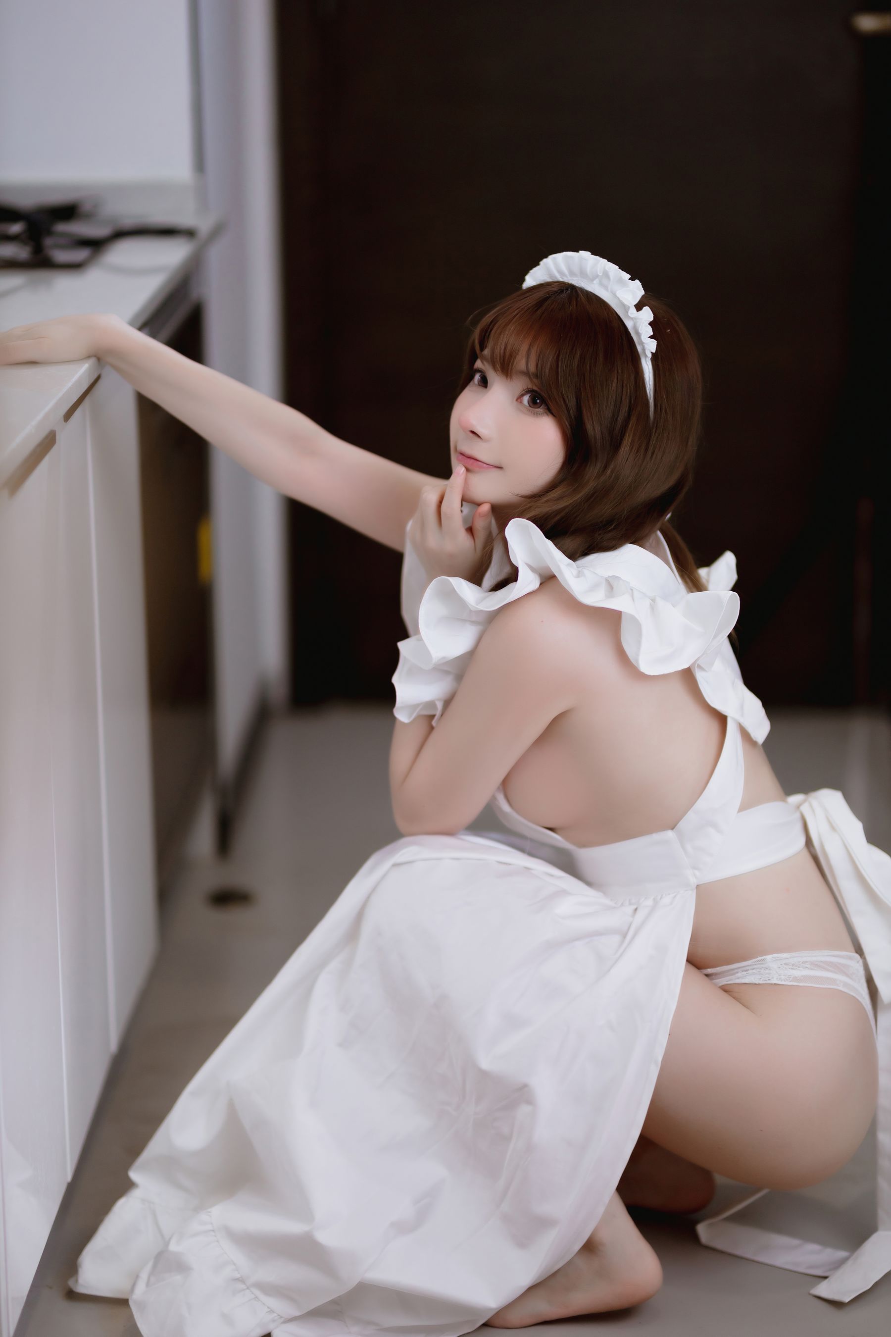 是三不是世w – 围裙 [62P]