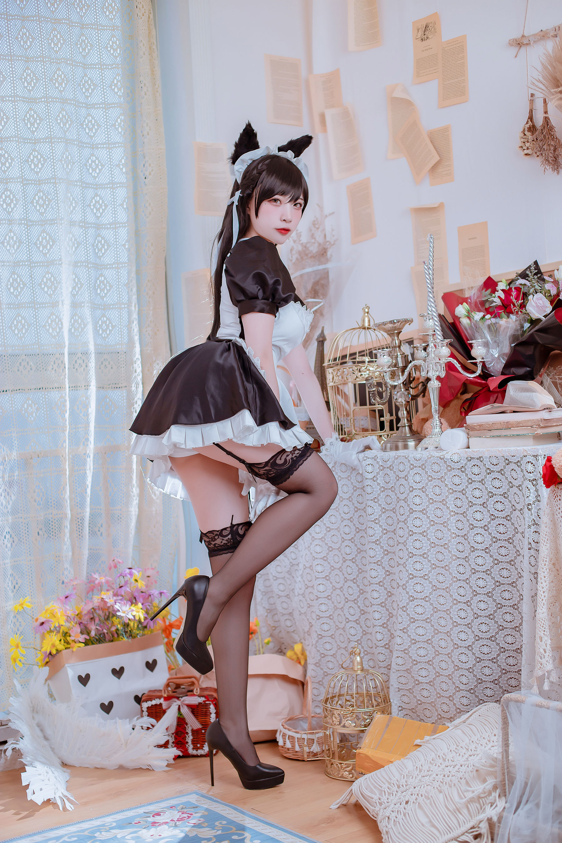 [Cosplay写真] 人气Coser二佐Nisa – 犬之眷之碧蓝爱宕 女仆 [19P]