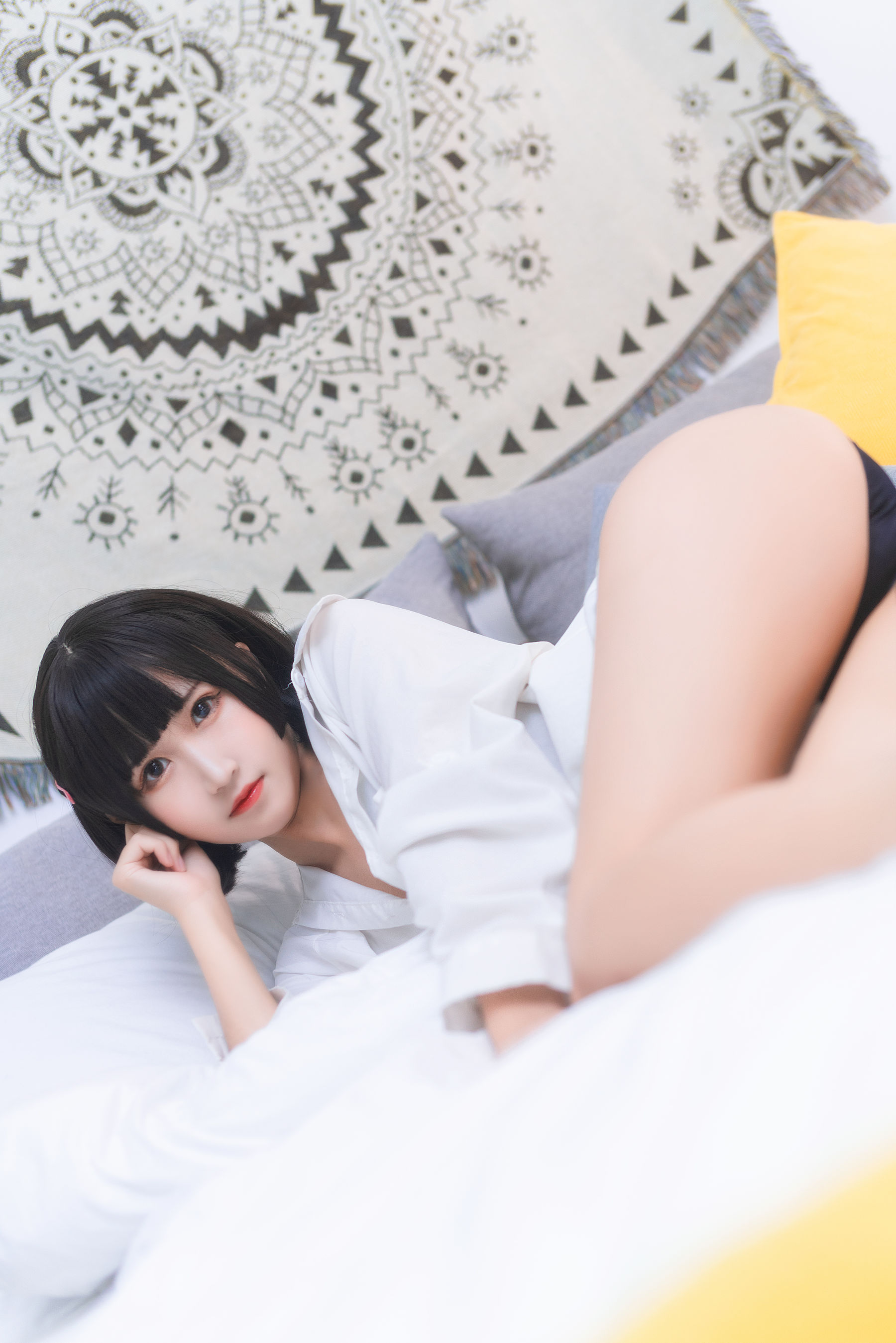 微博妹子三度_69 – 衬衫日常 [22P]