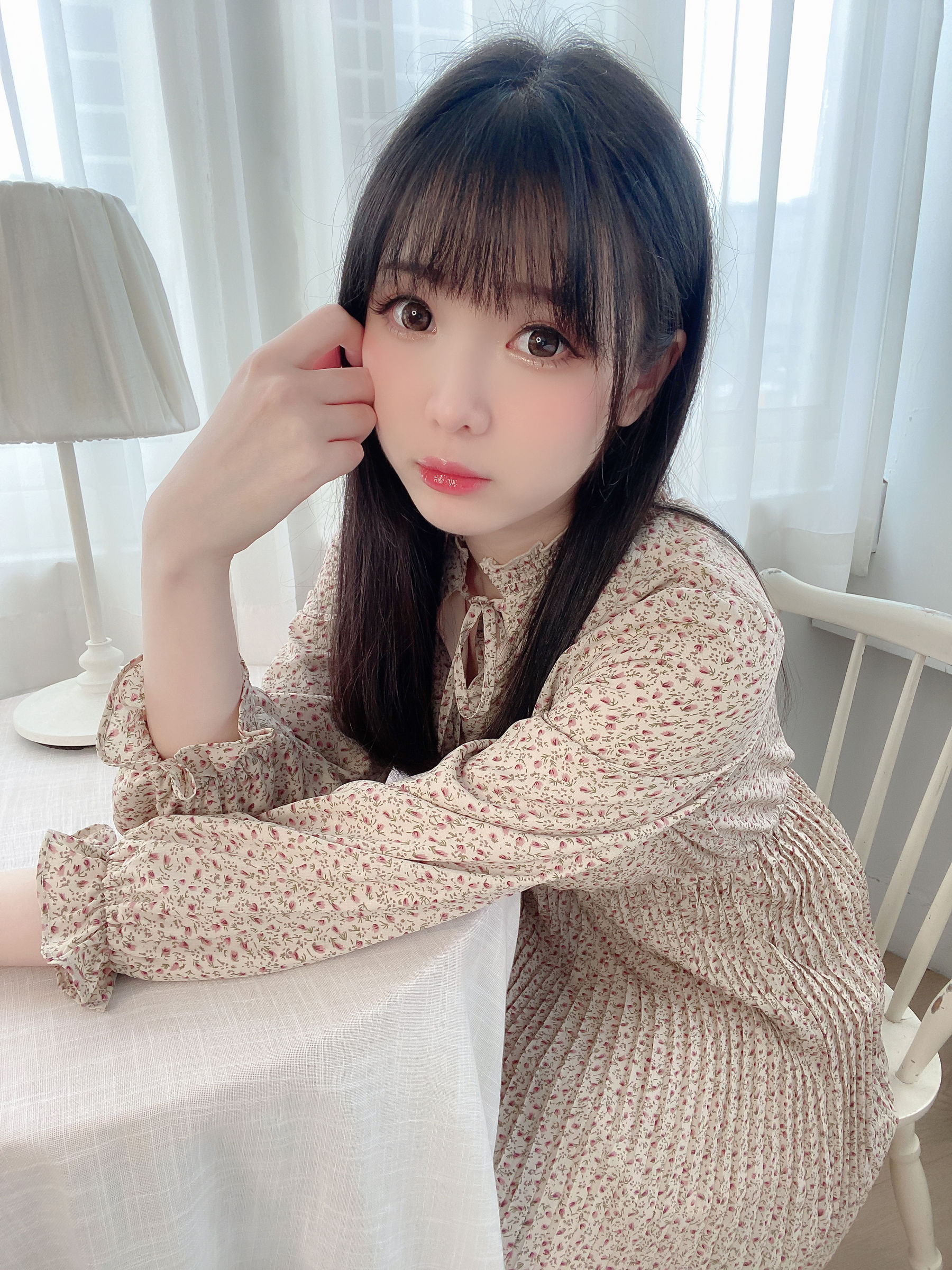 微博妹纸霜月shimo[fantia] 2022-12-16 私服 [31P]