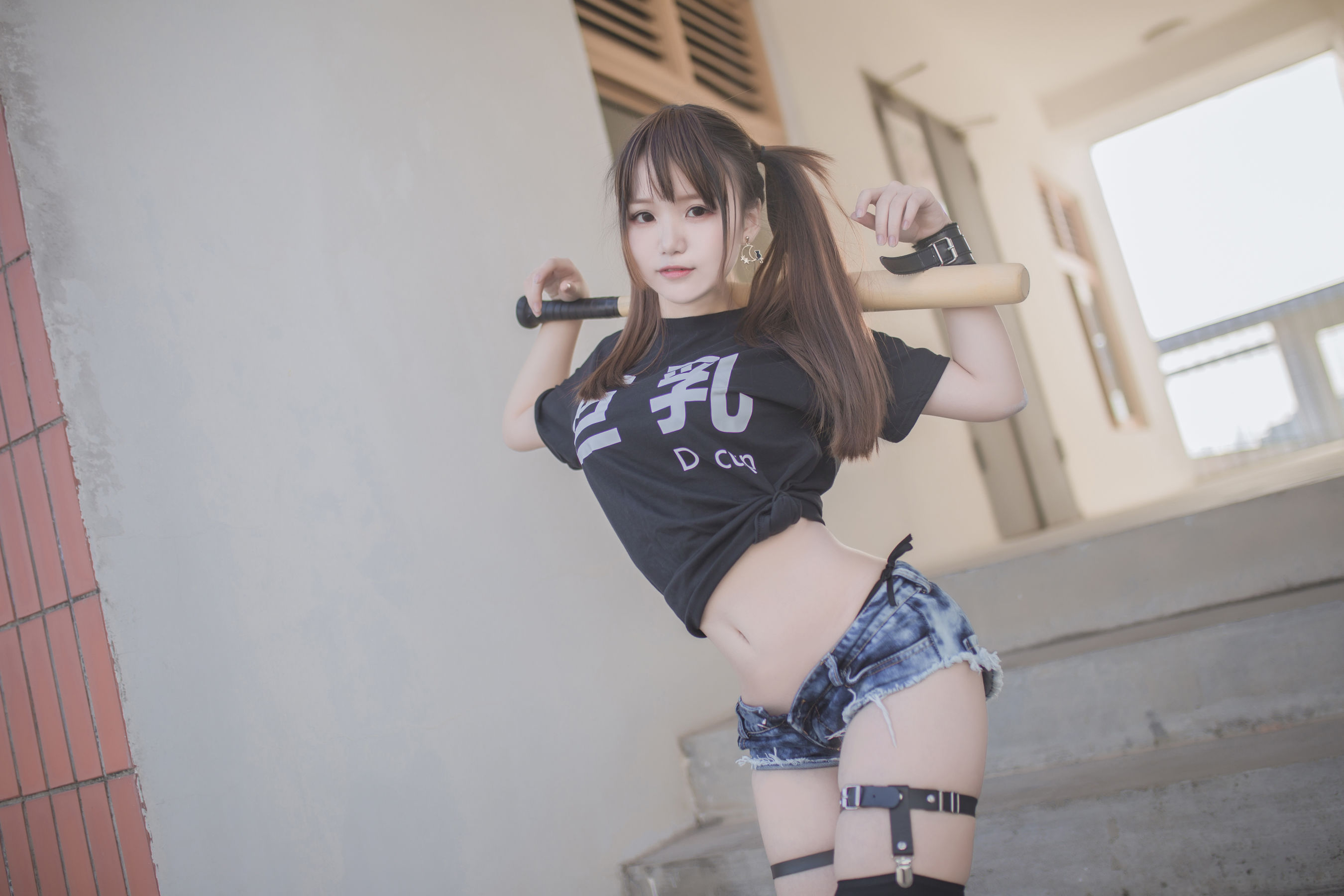 [萝莉COS] Yoko宅夏《巨乳》 [28P]