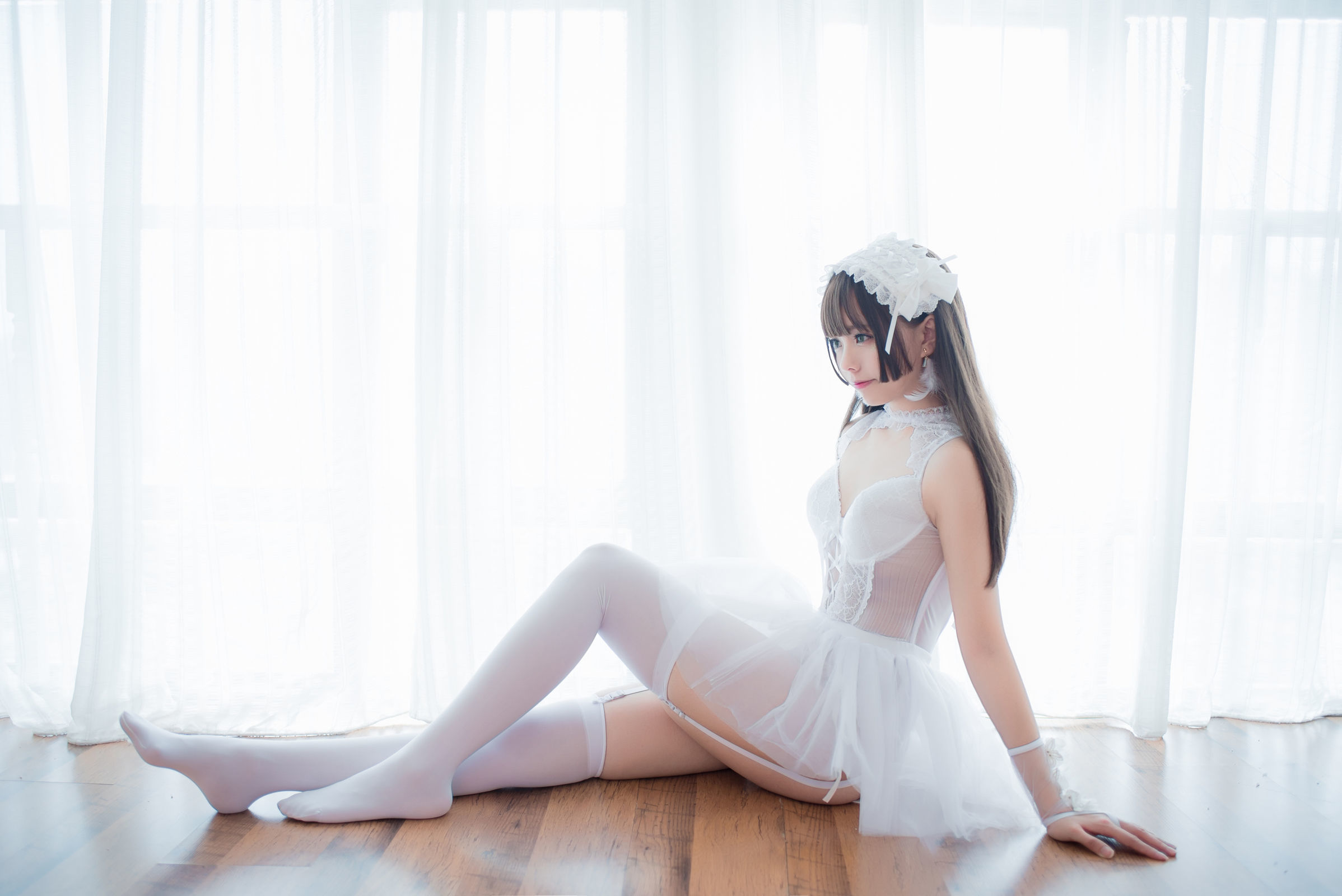 [萝莉COS] 萌系小野妹子w – 白色纱裙+蕾姆护士+蕾姆兔女郎 [30P]