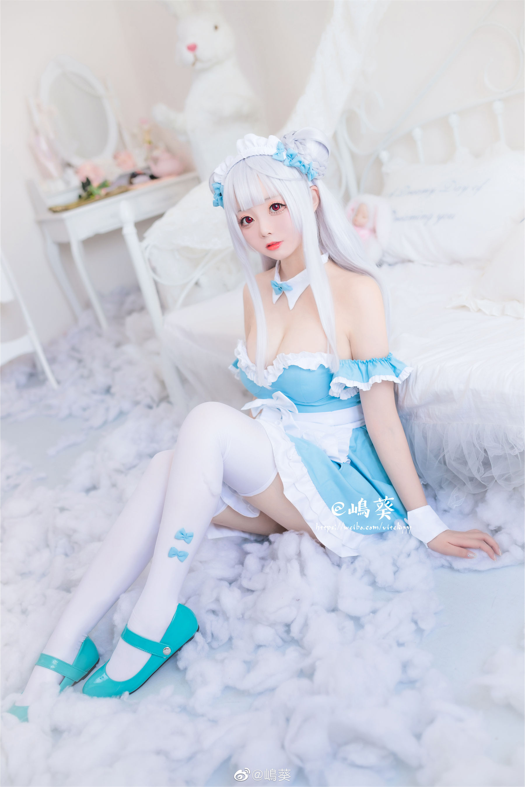 微博美女嶋葵 小天鹅女仆 [12P]