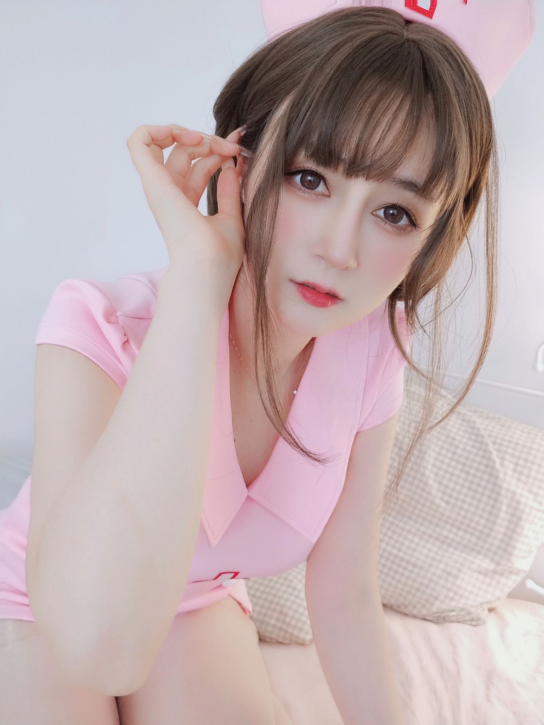 Coser小姐姐白银 – 夜间的私人护士 [24P]