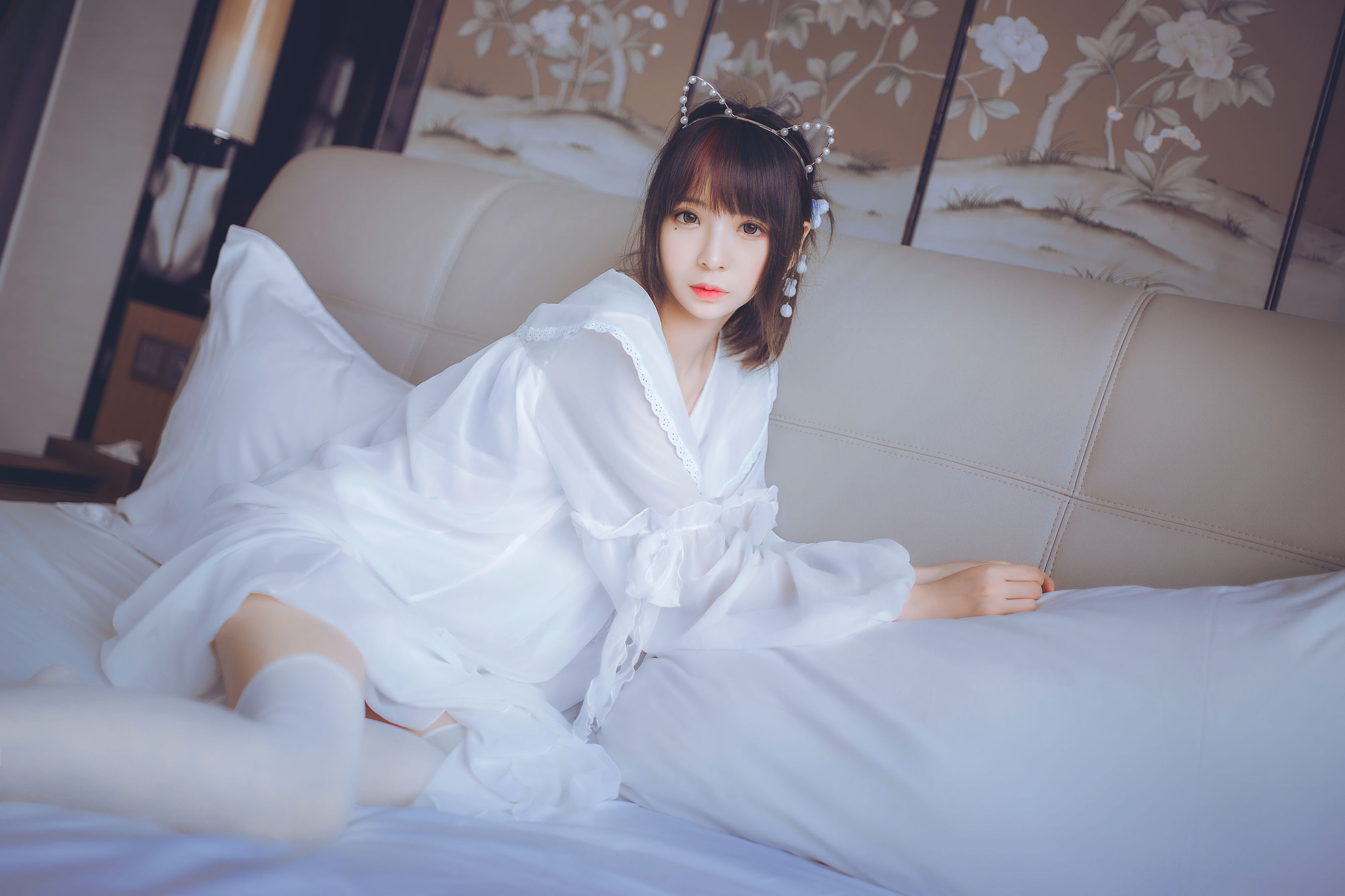疯猫ss 白色睡衣 [24P]