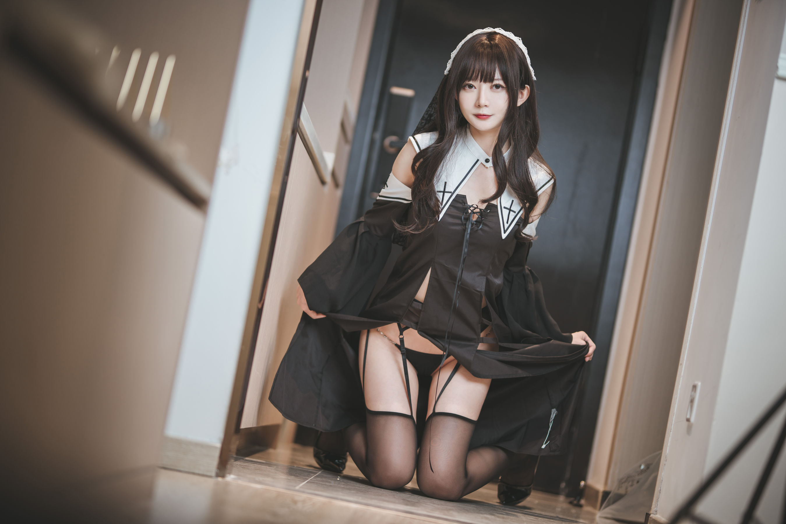 51酱 – 修女 [33P]