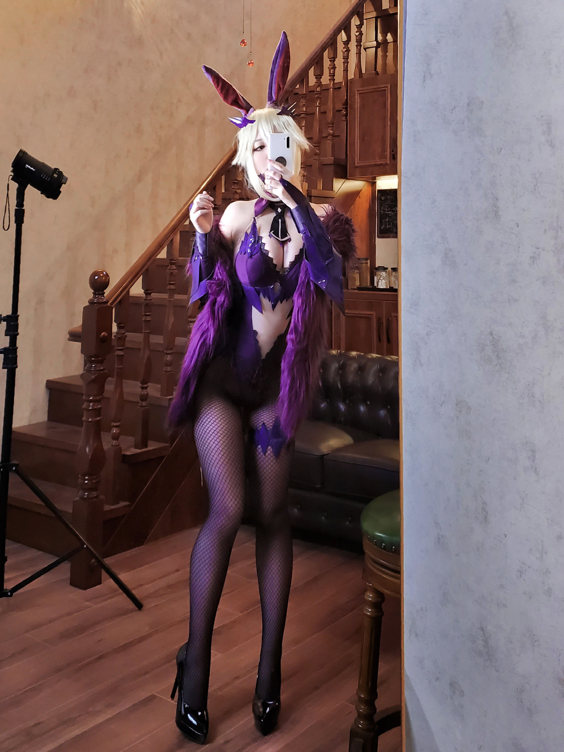 半半子 – LancerAlter Bunny [40P]