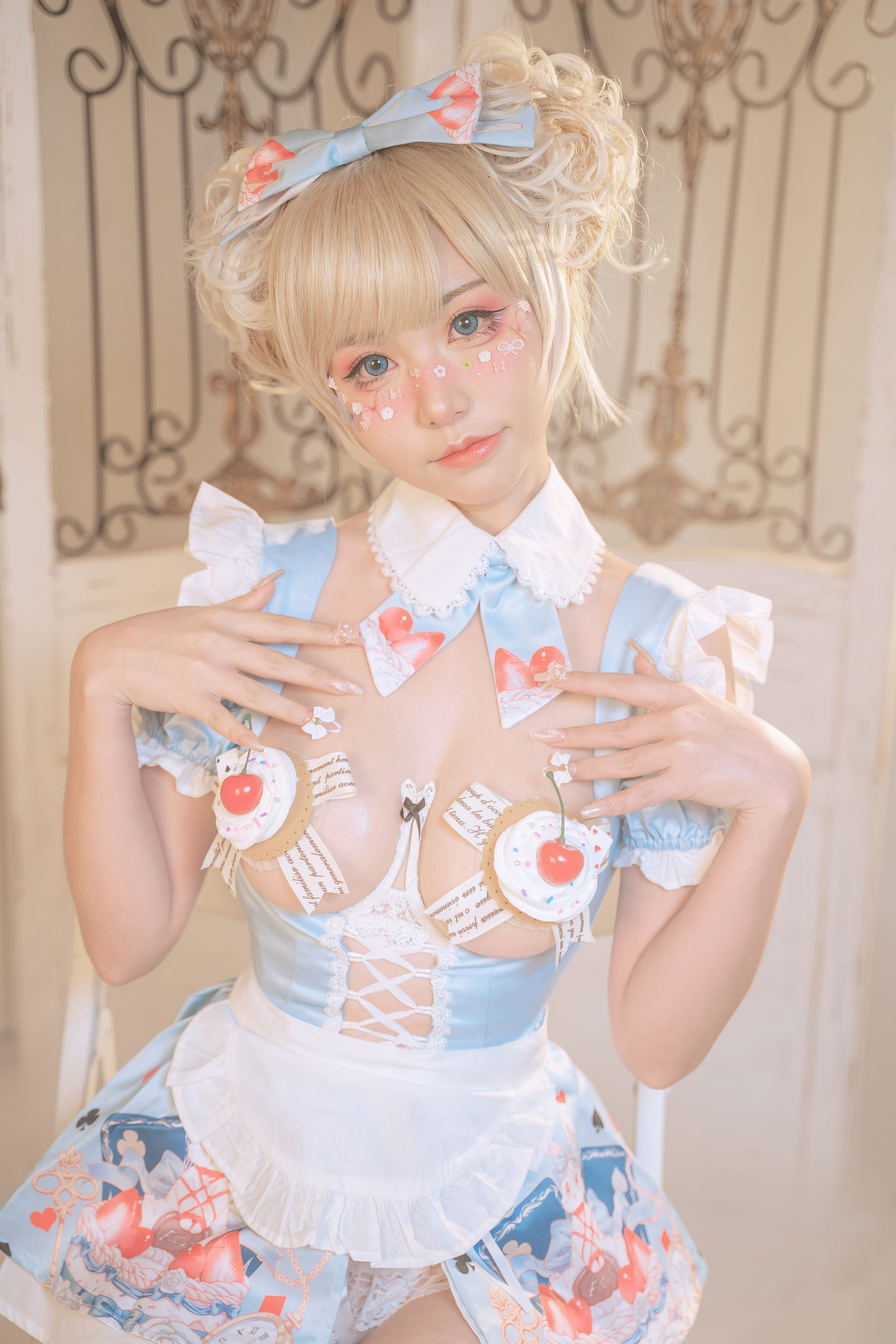 爆机少女喵小吉 – 秘密茶会 [17P]