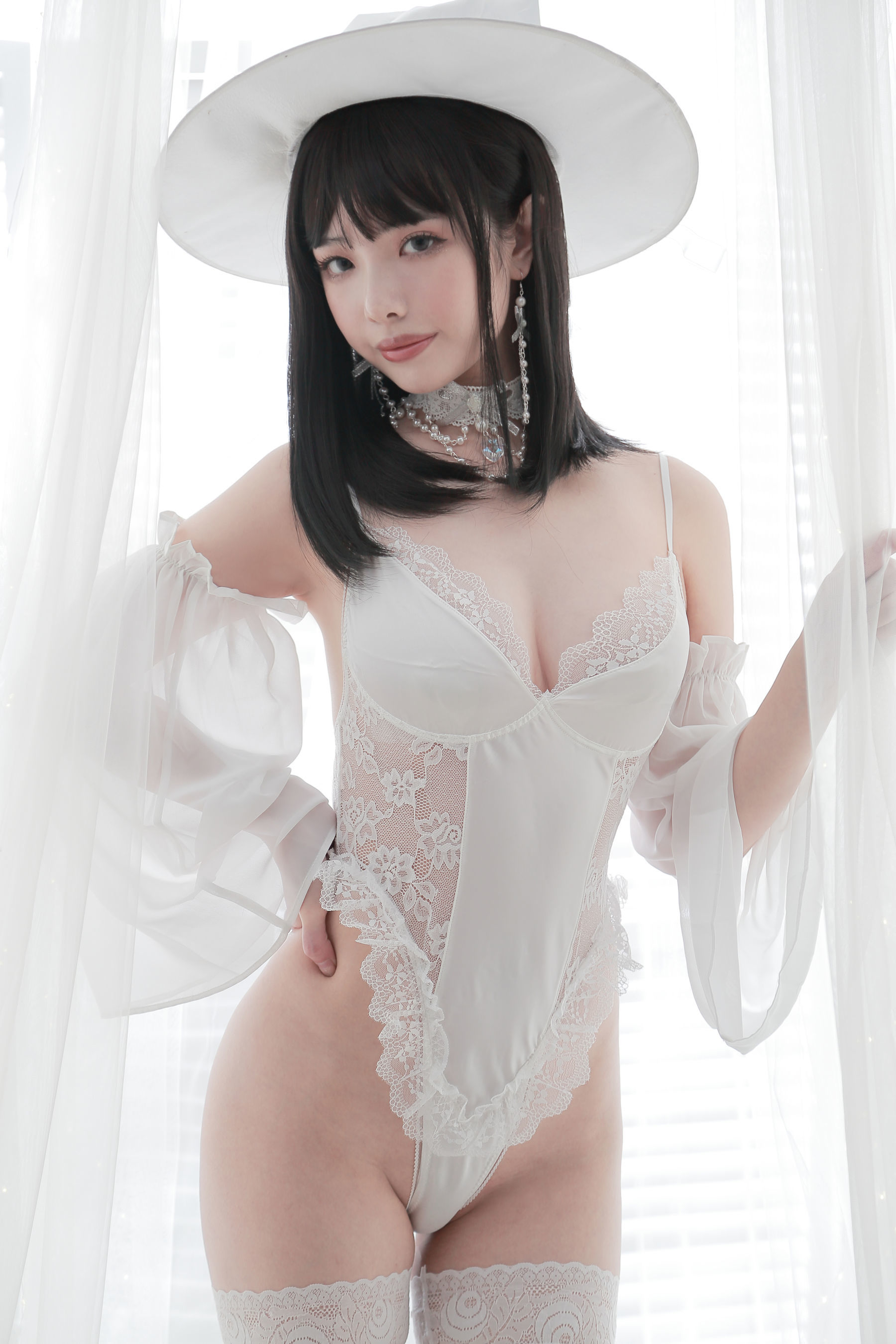 动漫博主雯妹 白女巫 [34P]