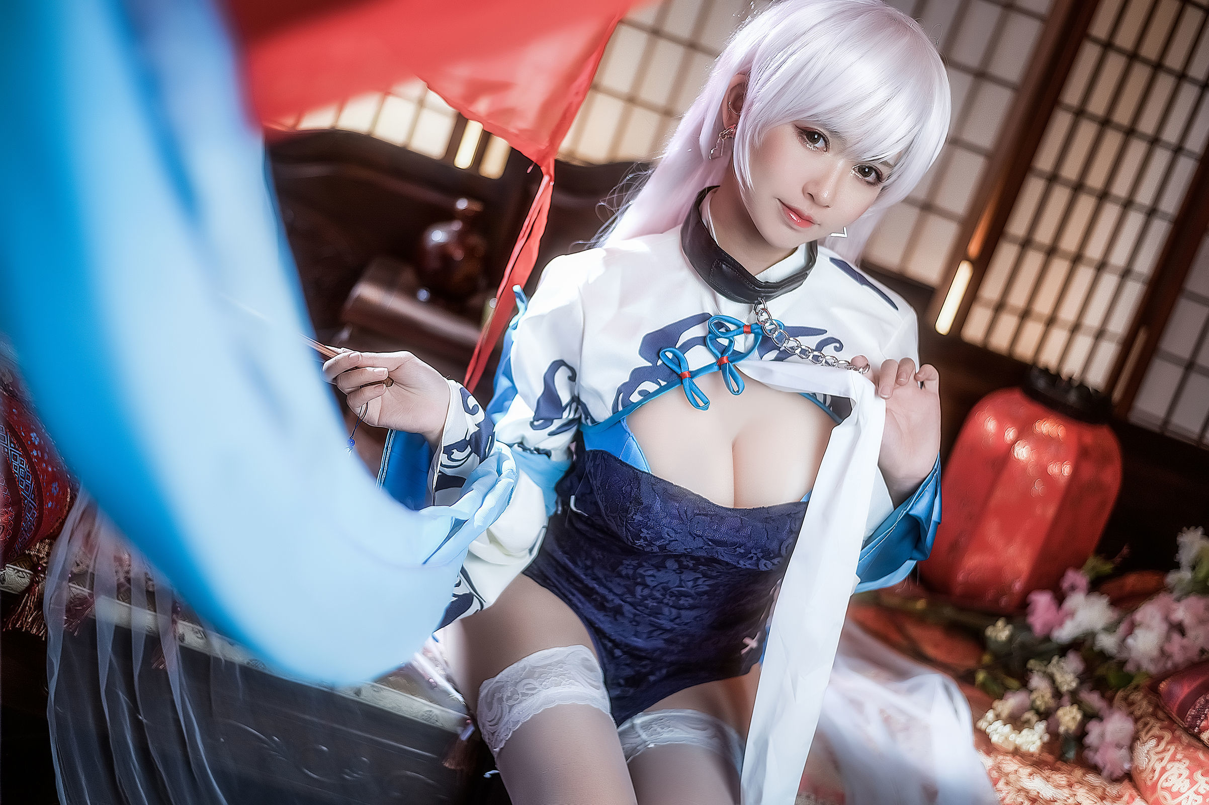 [萝莉COS] 鳗鱼霏儿 – 碧蓝华裳 贝姐 [11P]
