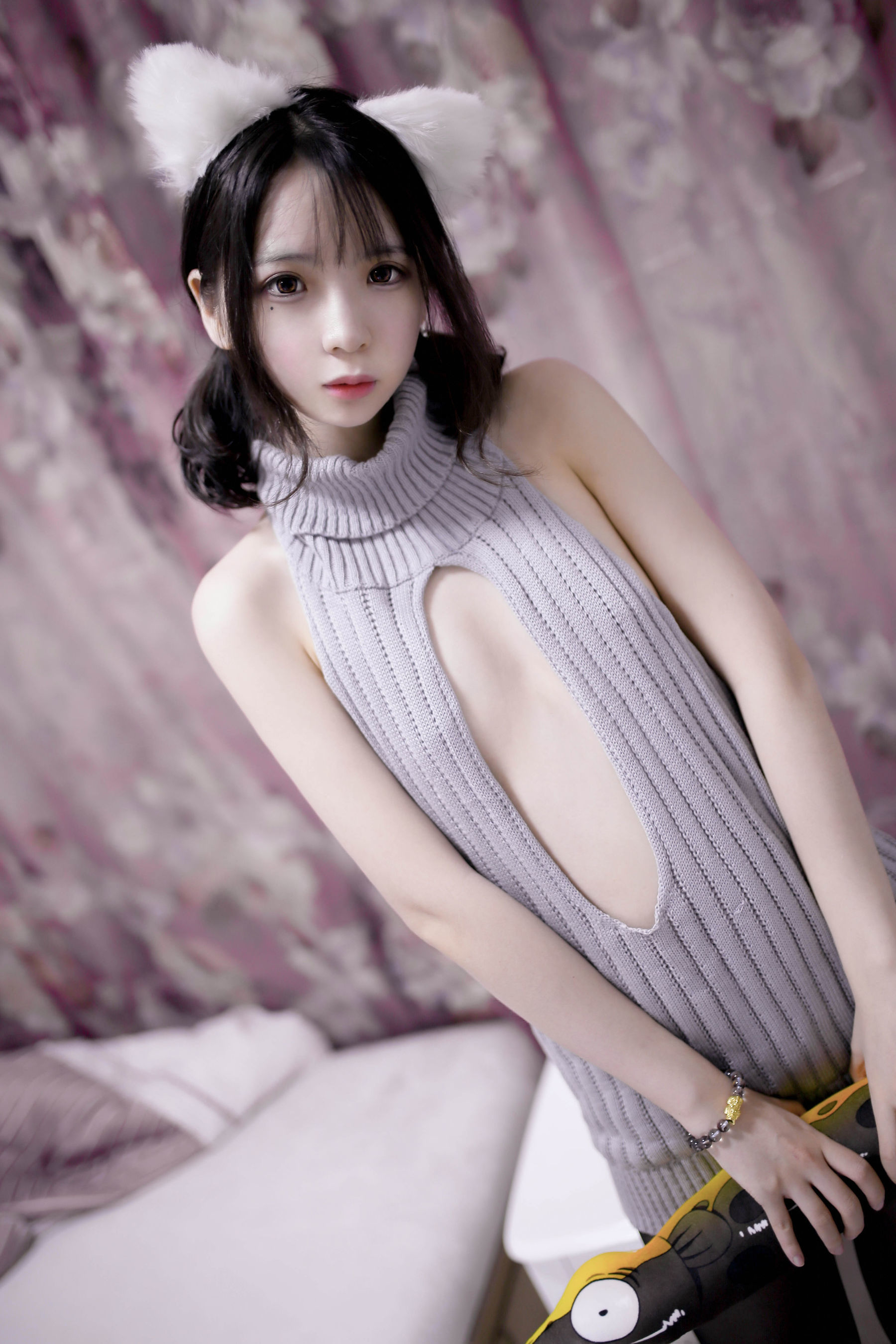 疯猫ss 露背毛衣 [16P]