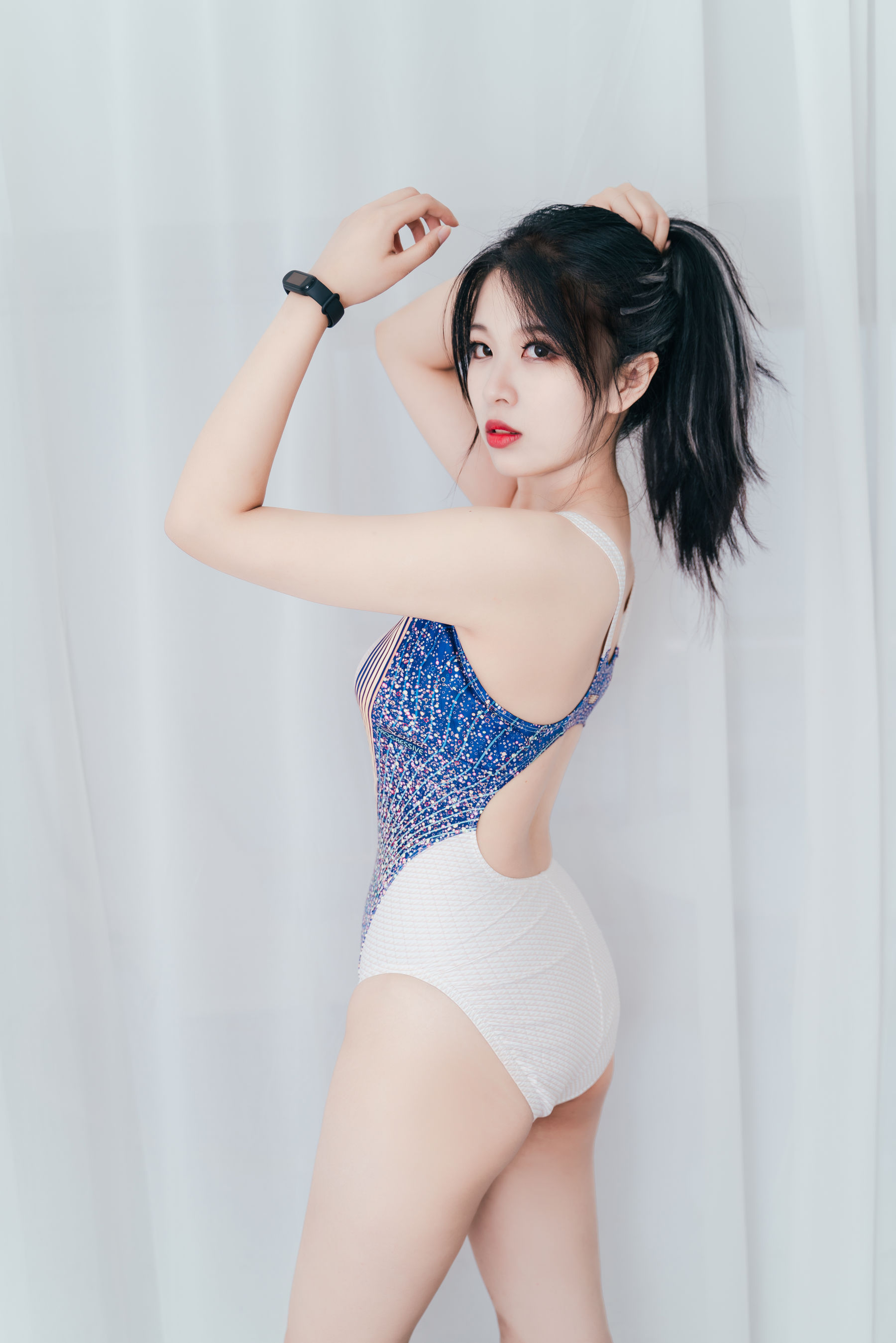 轩萧学姐 – 竞泳 [27P]