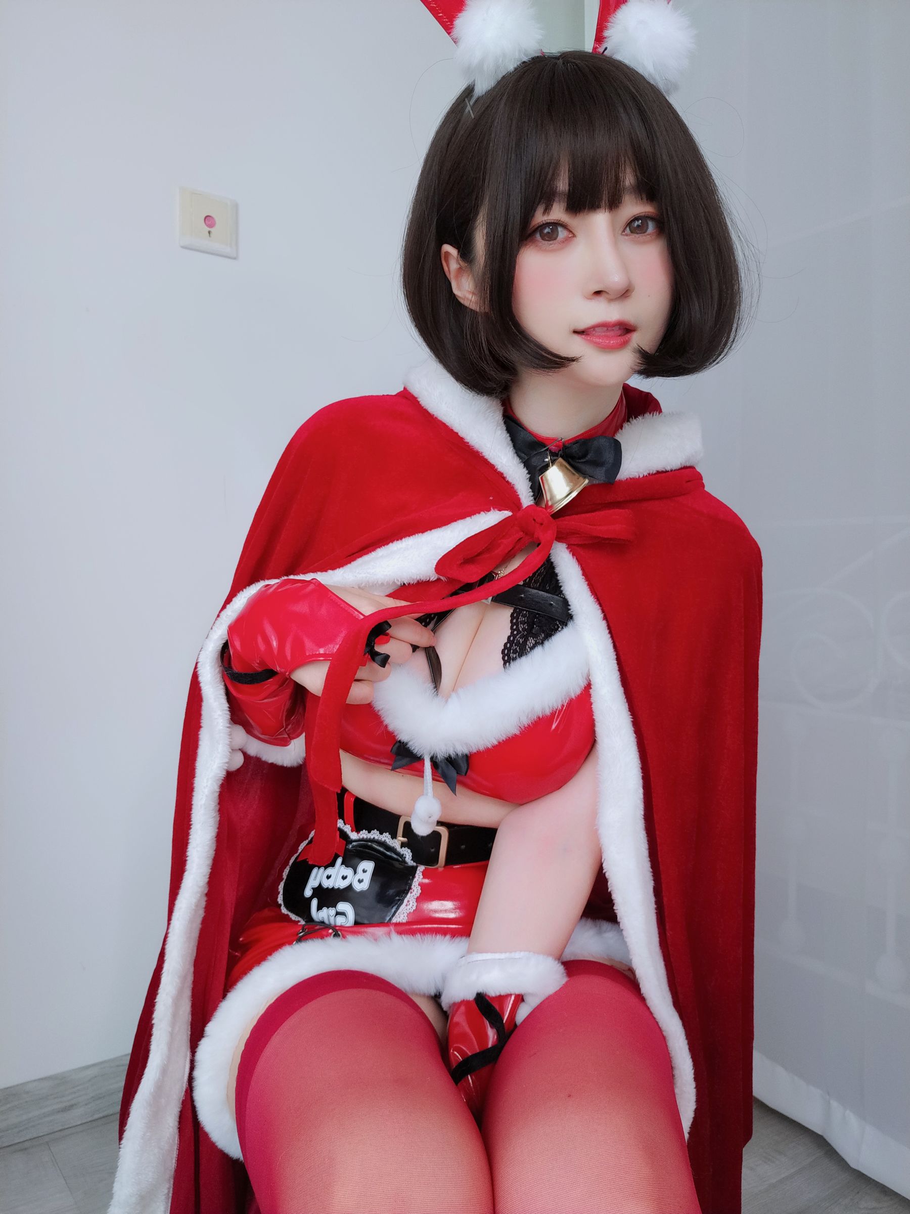 Coser小姐姐白银 – Merry Christmas [24P]