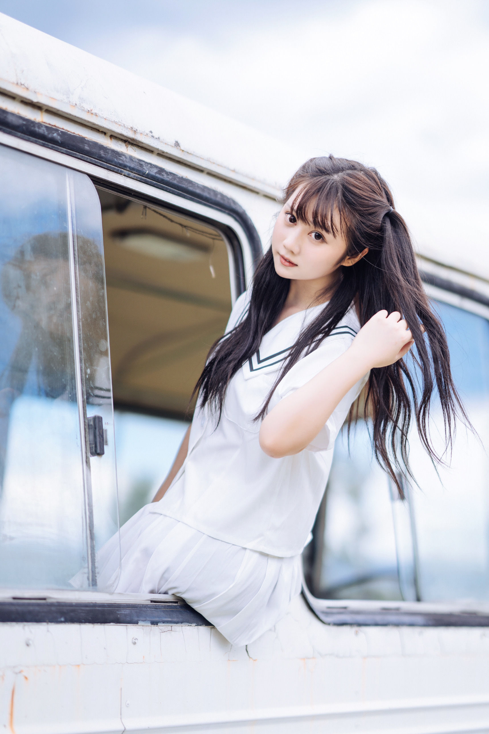微博福利姬镜酱 – 静夏之JK少女 [33P]