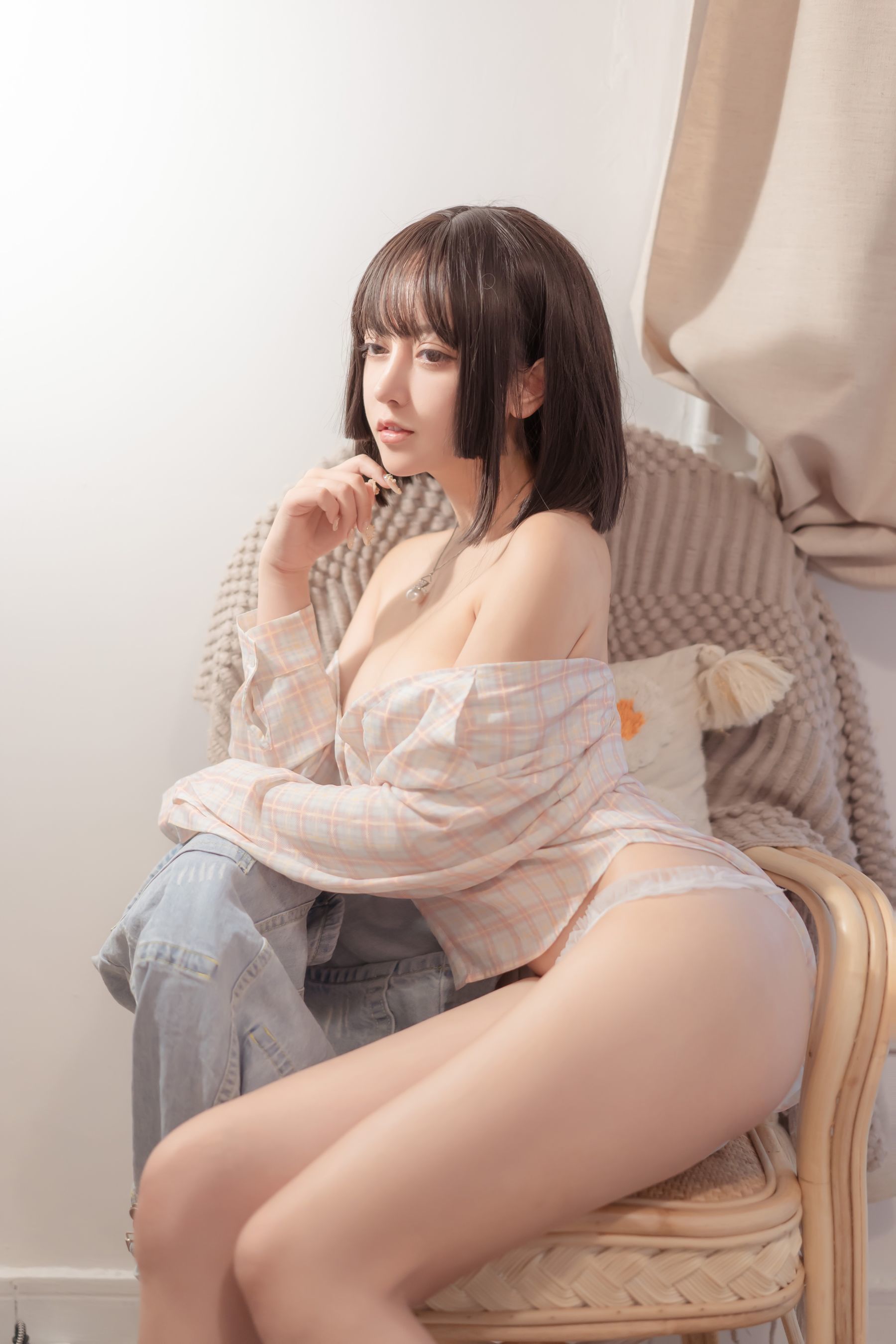 斗鱼米线线sama写真 背带裤 [29P]