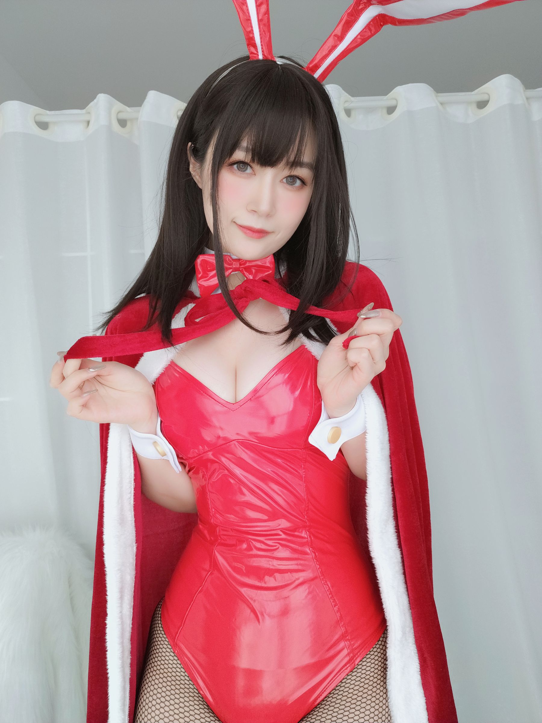 Coser小姐姐白银 – 圣诞 [97P]