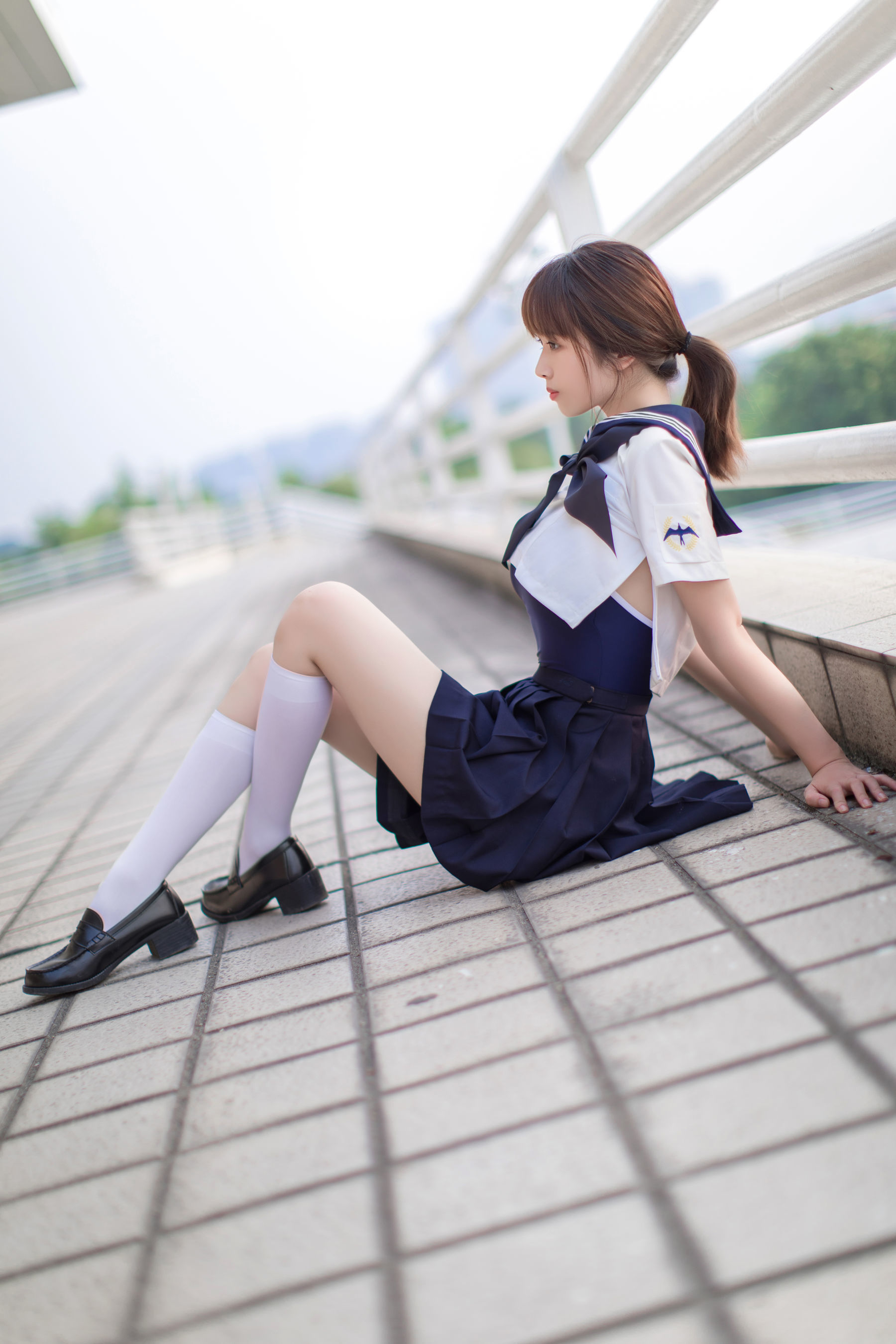 [萝莉COS] 雯妹 – JK 白丝 死库水 [20P]