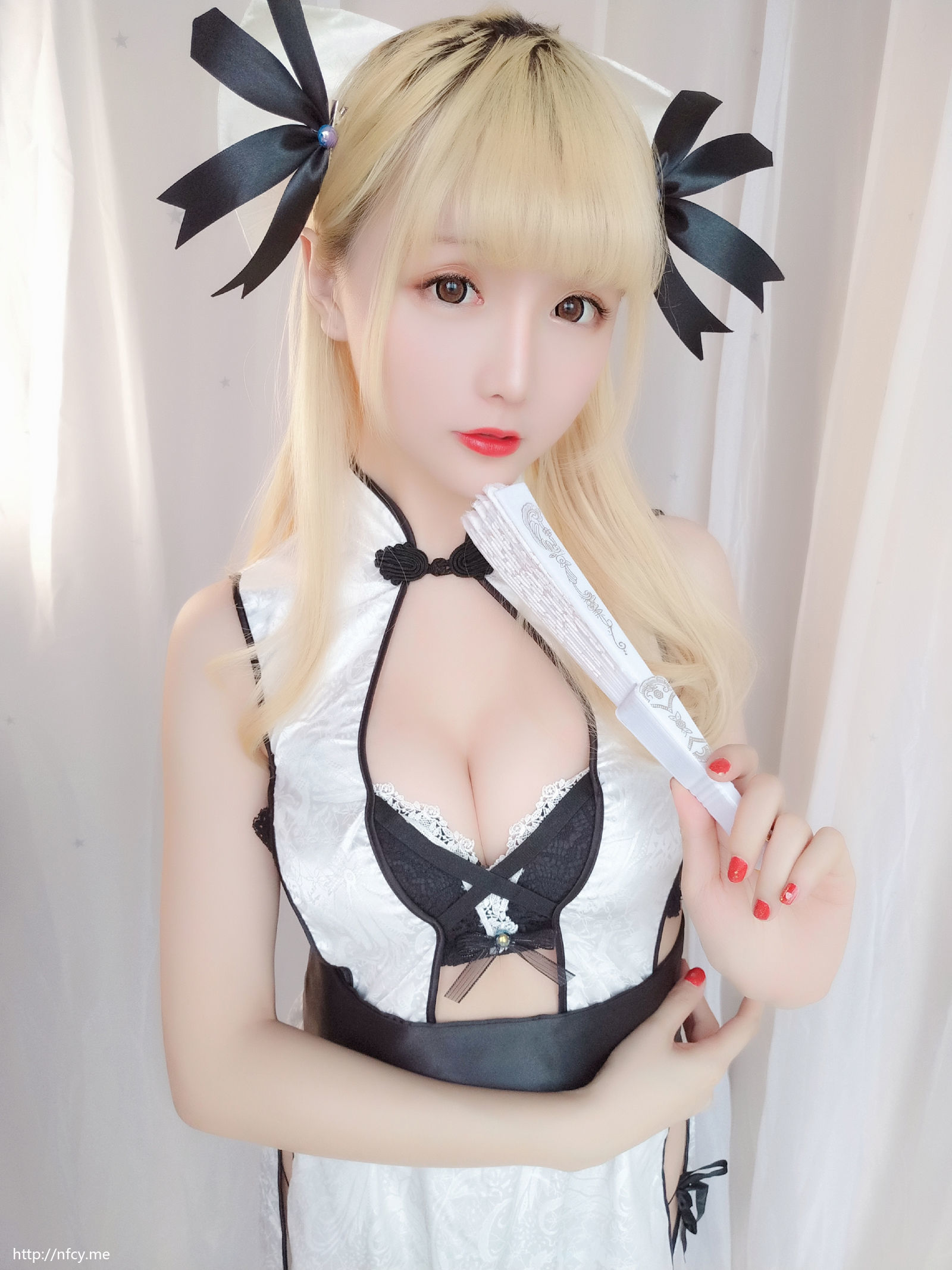 [萝莉COS] 星之迟迟 VOL.10 优雅旗袍包 [62P]