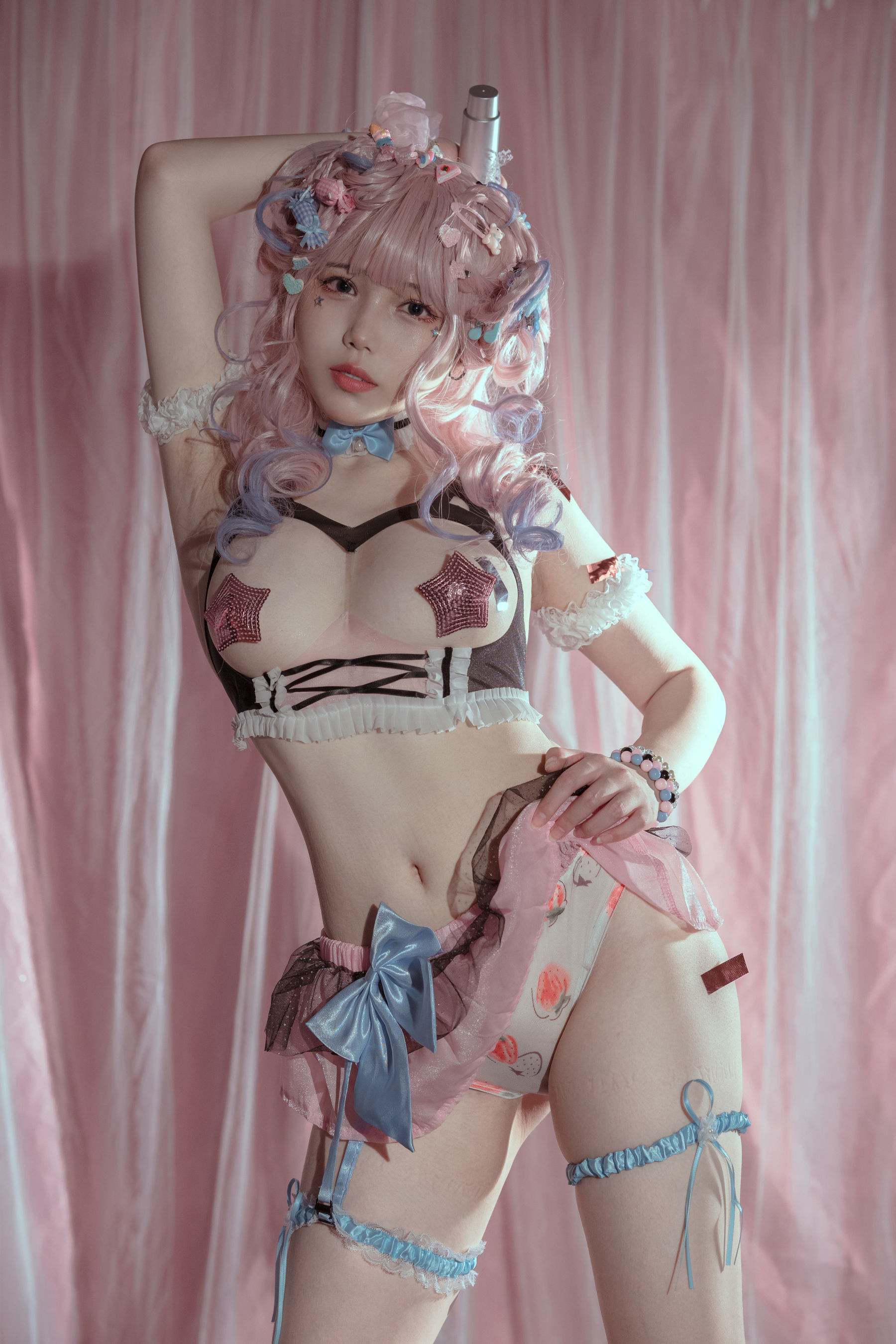七月喵子 – 爱豆 [31P]