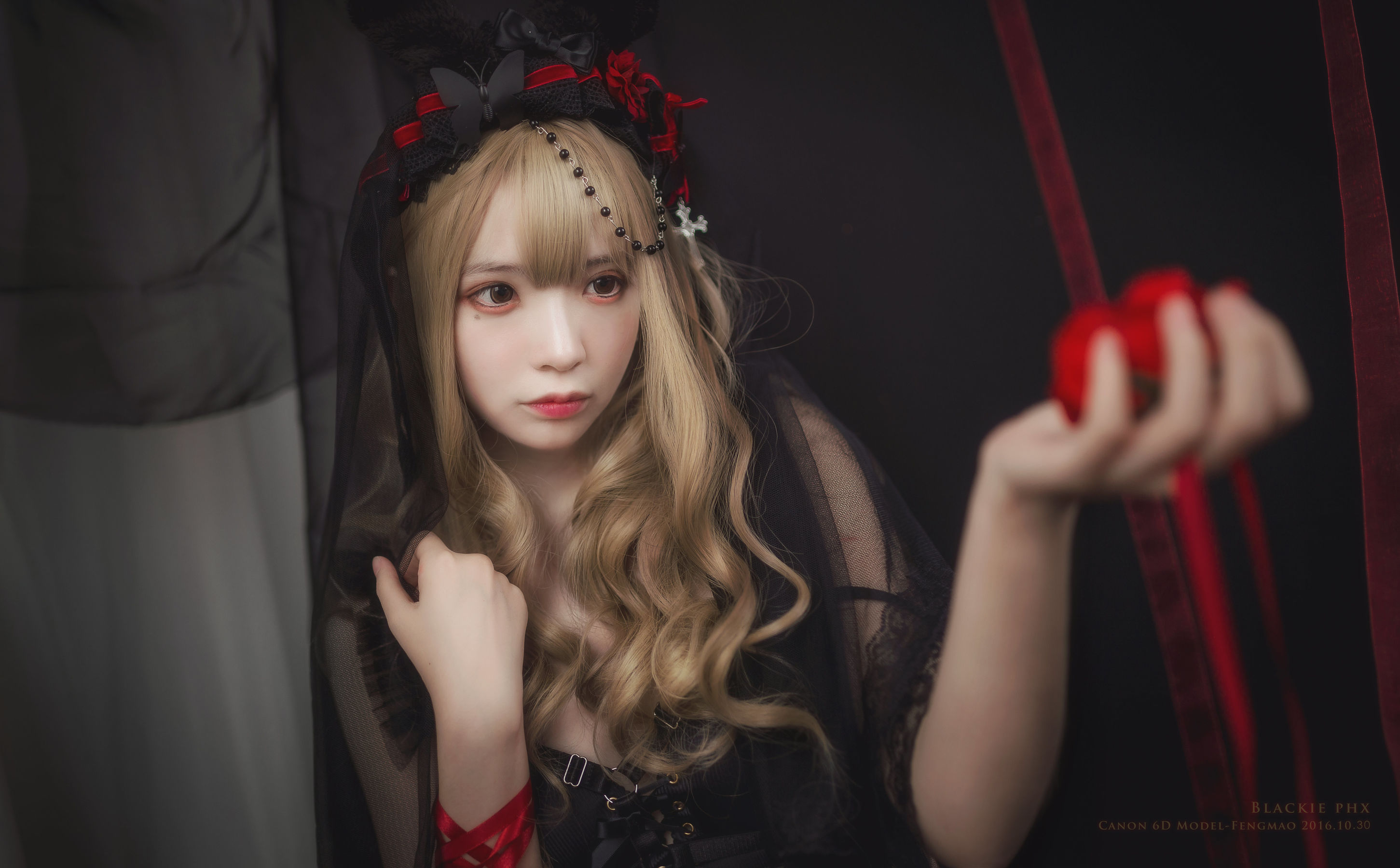 [Cosplay写真] 疯猫ss – 黑色玫瑰 [20P]