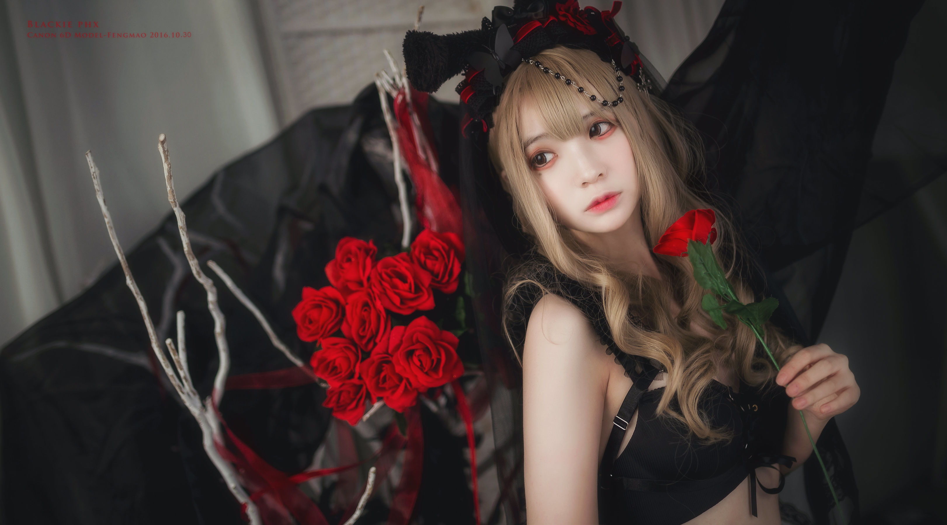 [Cosplay写真] 疯猫ss – 黑色玫瑰 [20P]