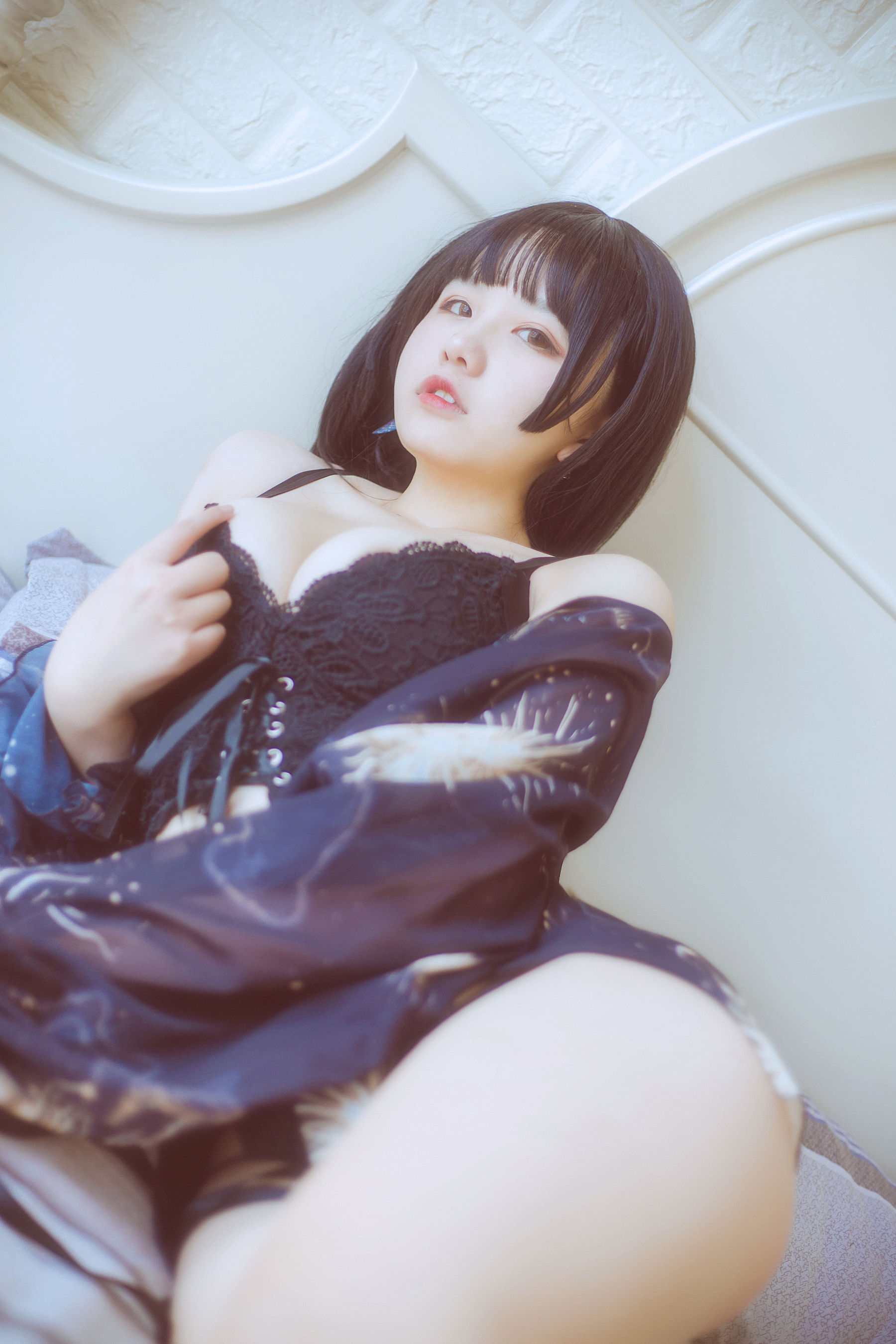 草半半宝宝 – 黑色吊带 [23P]