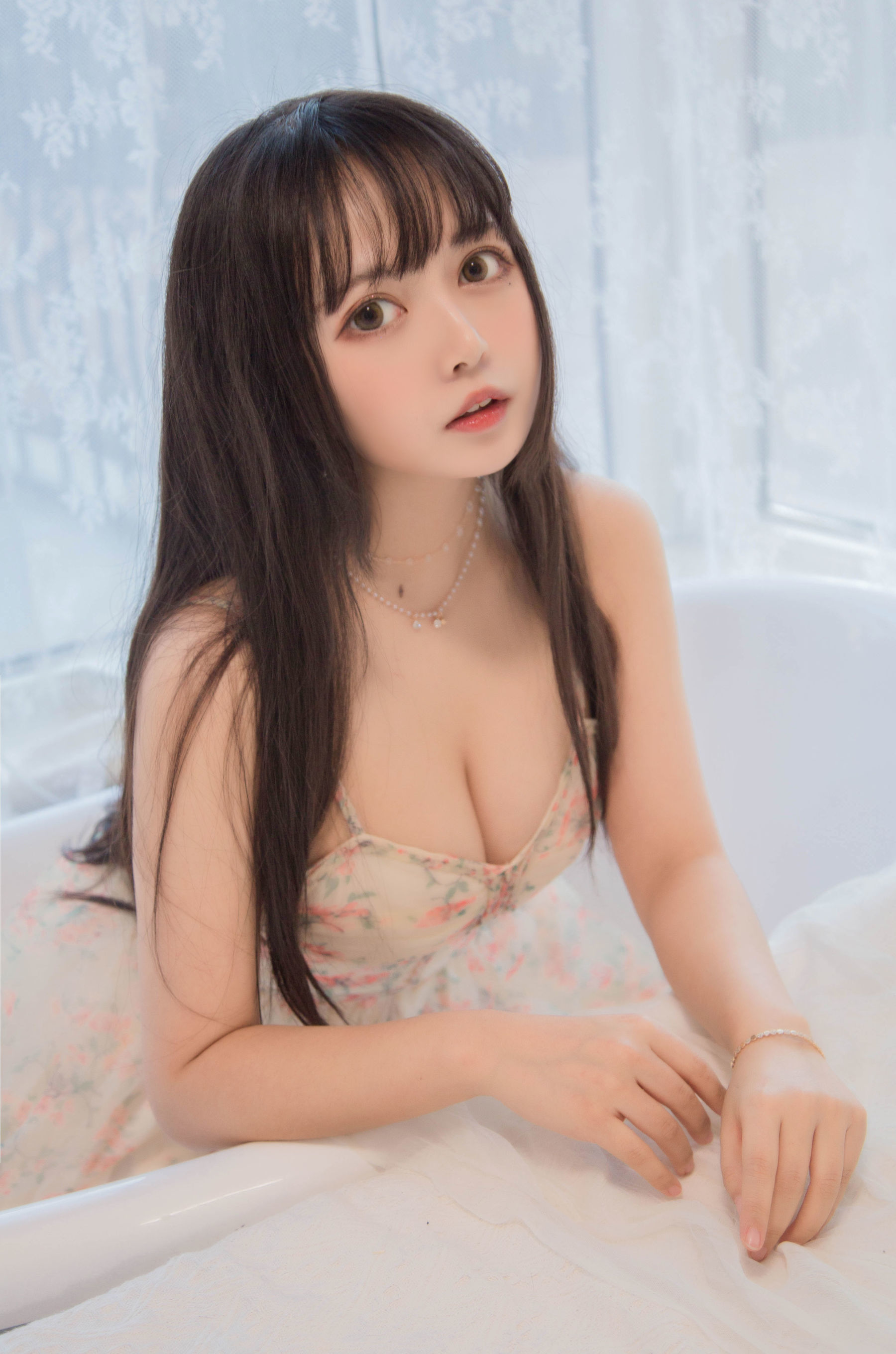 大眼萌妹黑猫猫OvO good morning + good night [24P]