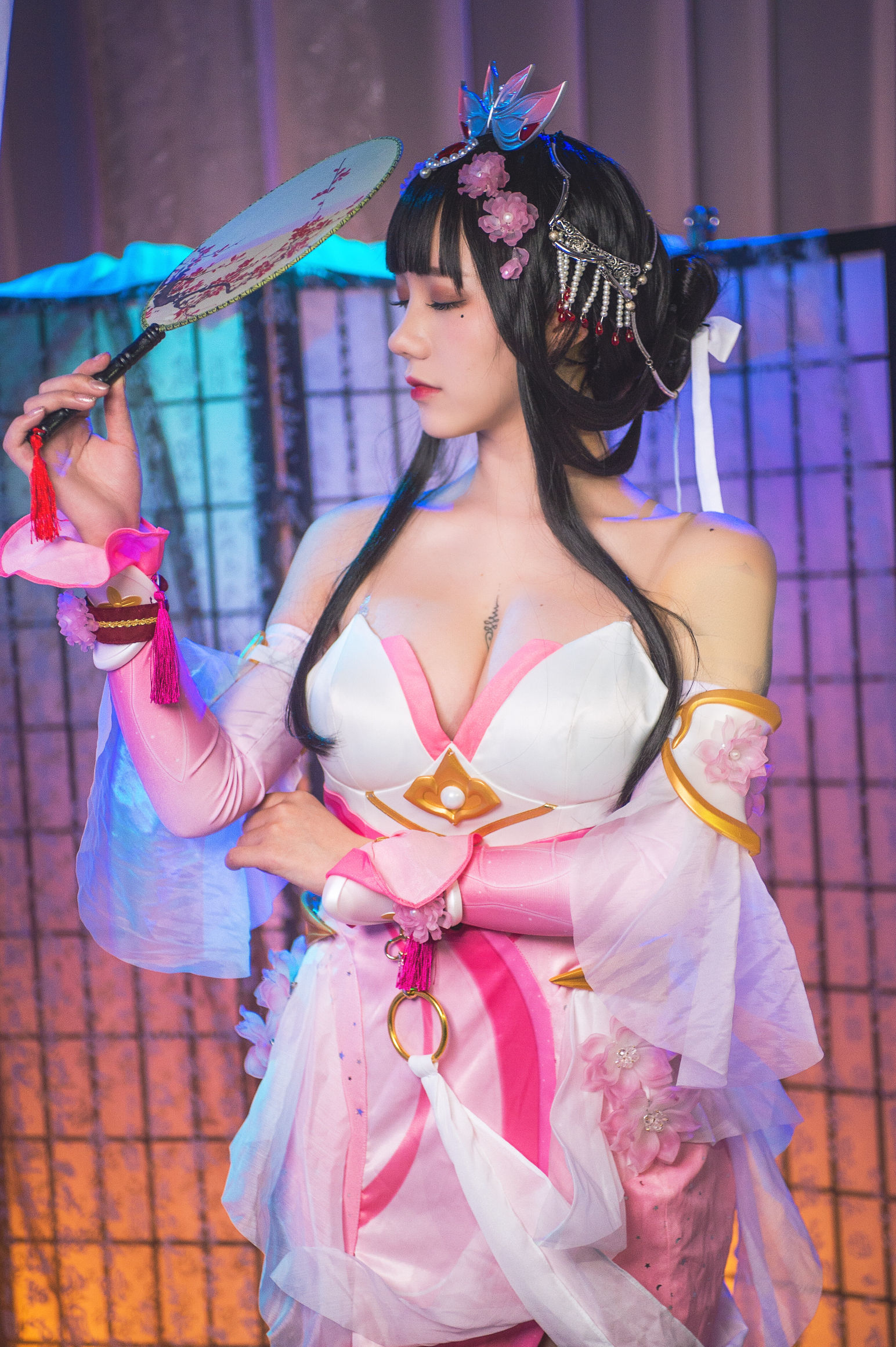 [萝莉COS] 洛丽塔大哥 – 小恶魔+甄姬+金莲 [26P]