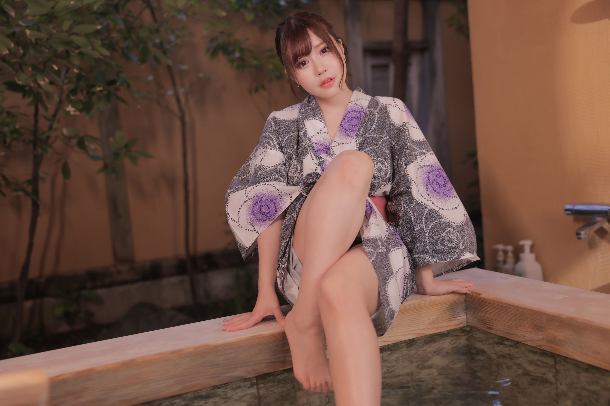 Mai Shirota 白田まい 白田まいと、貸切温泉と、濃厚接触 [280P]