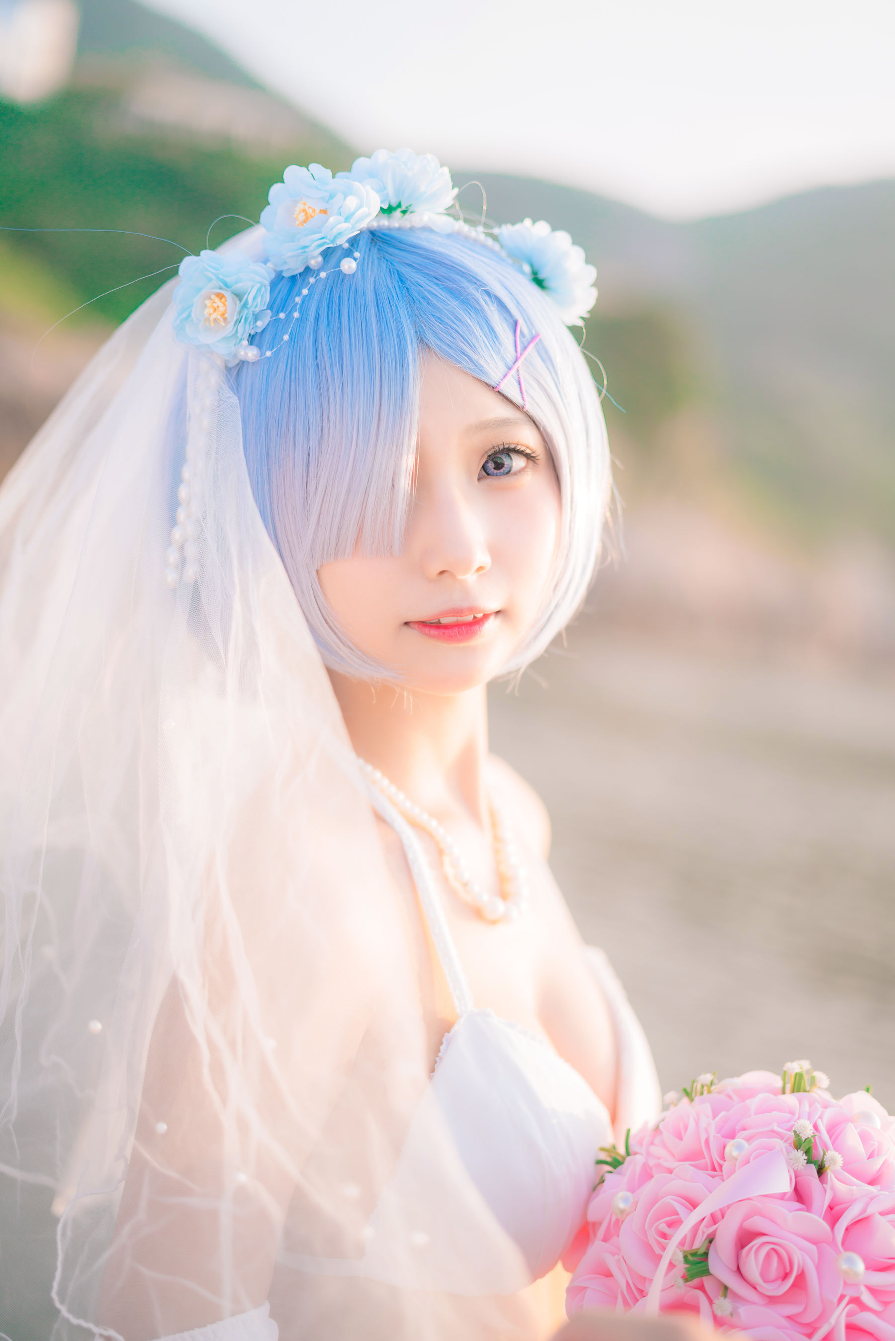橙子喵 – 蕾姆海边婚纱花嫁 [18P]