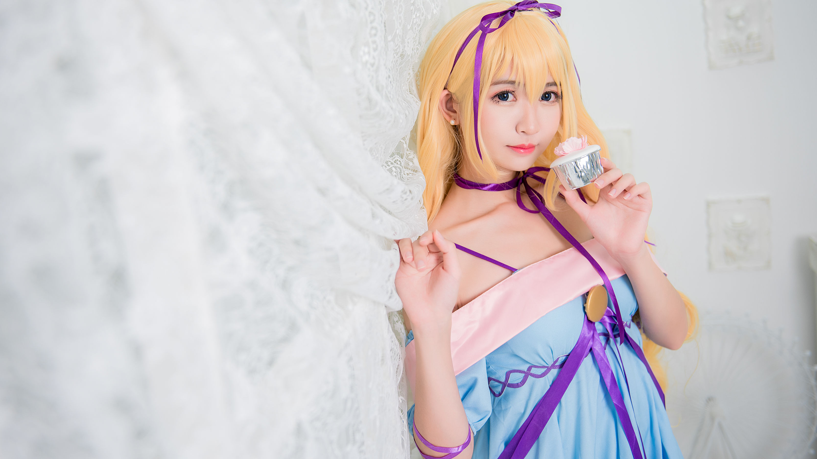 [萝莉COS] 鳗鱼霏儿 – 性感吊带睡裙 [20P]