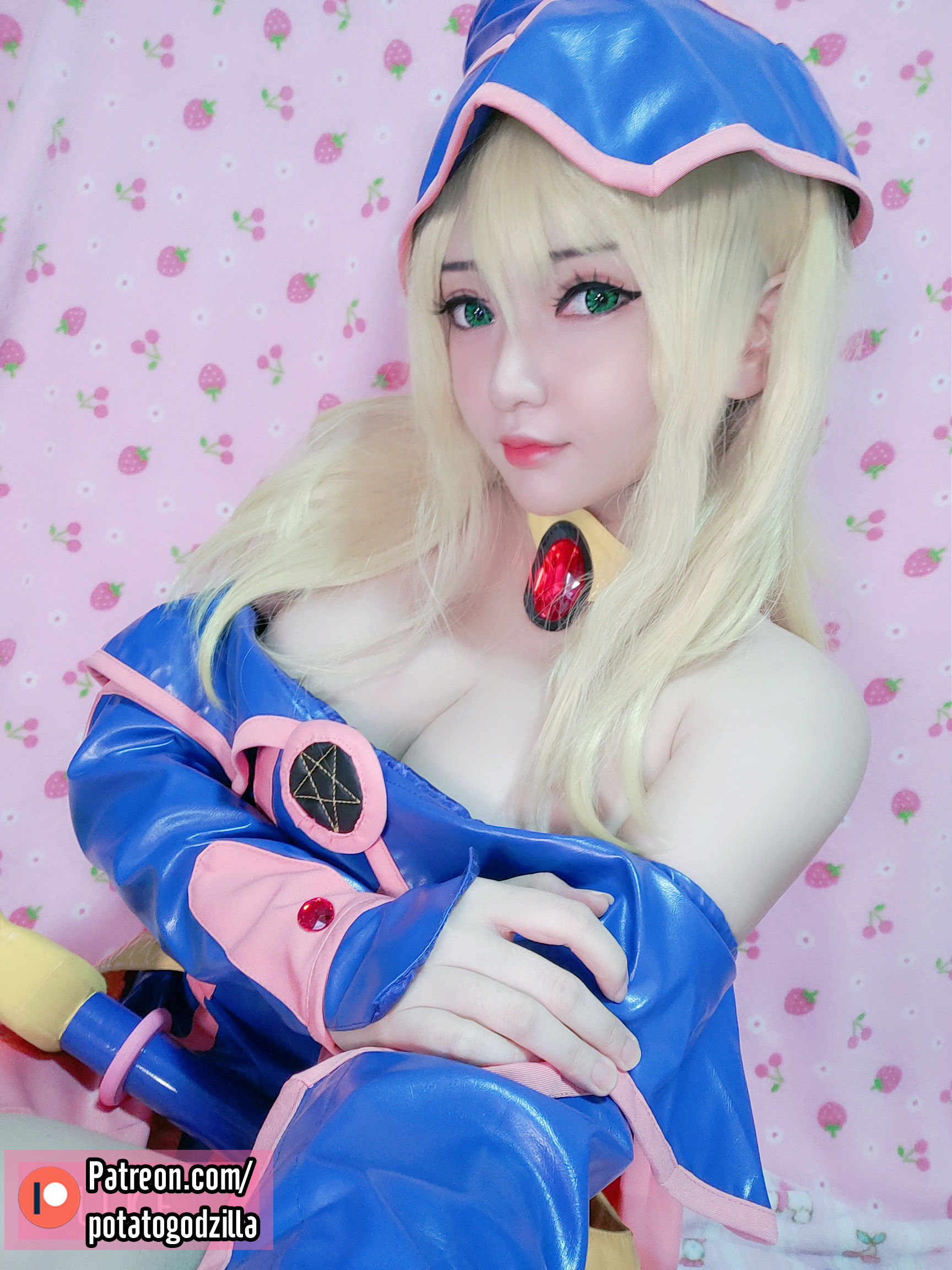 Coser小姐姐Potato Godzilla – Dark Magician Girl [30P]