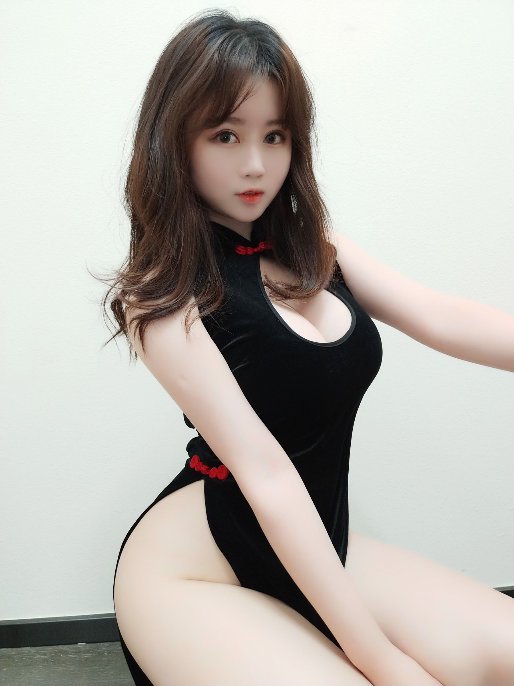 蜜桃少女是依酱呀 旗袍 [25P]