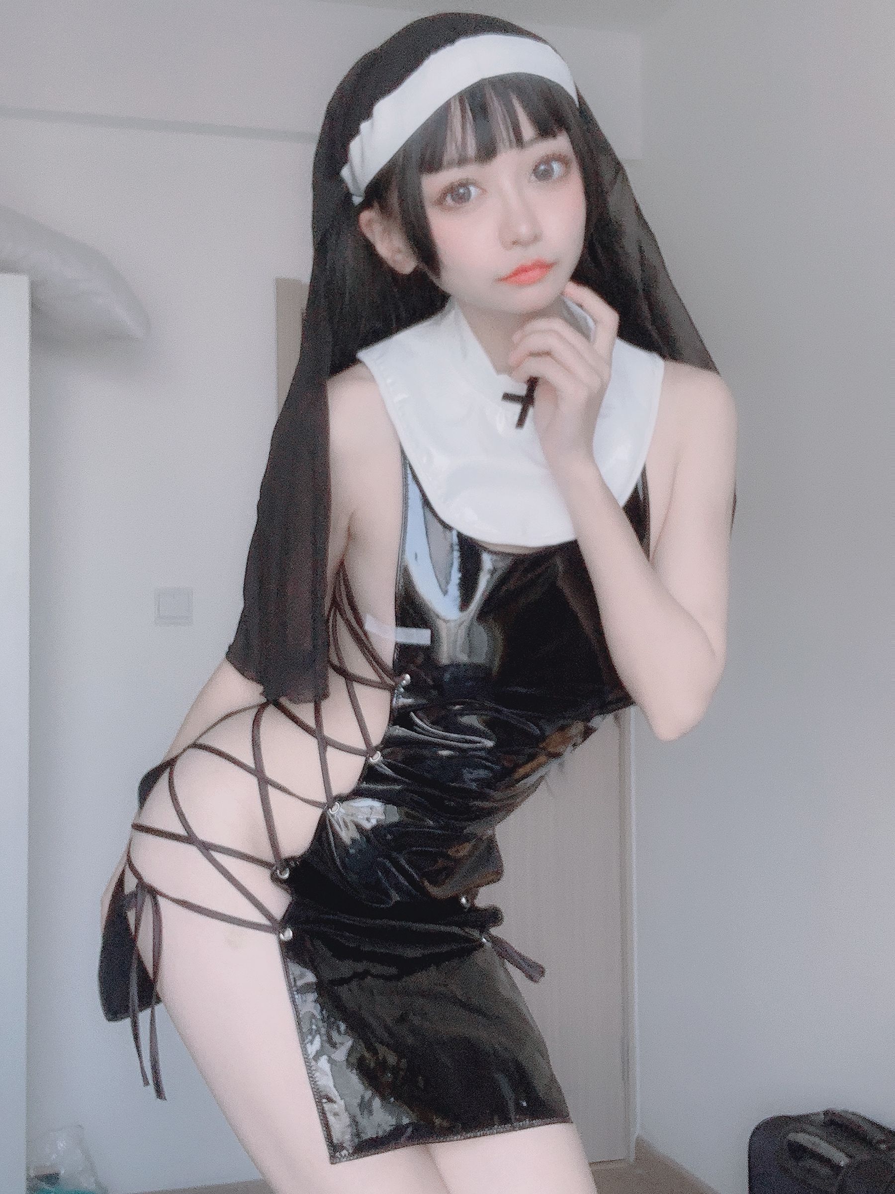 神本无尾_Aria – 修女 [10P]