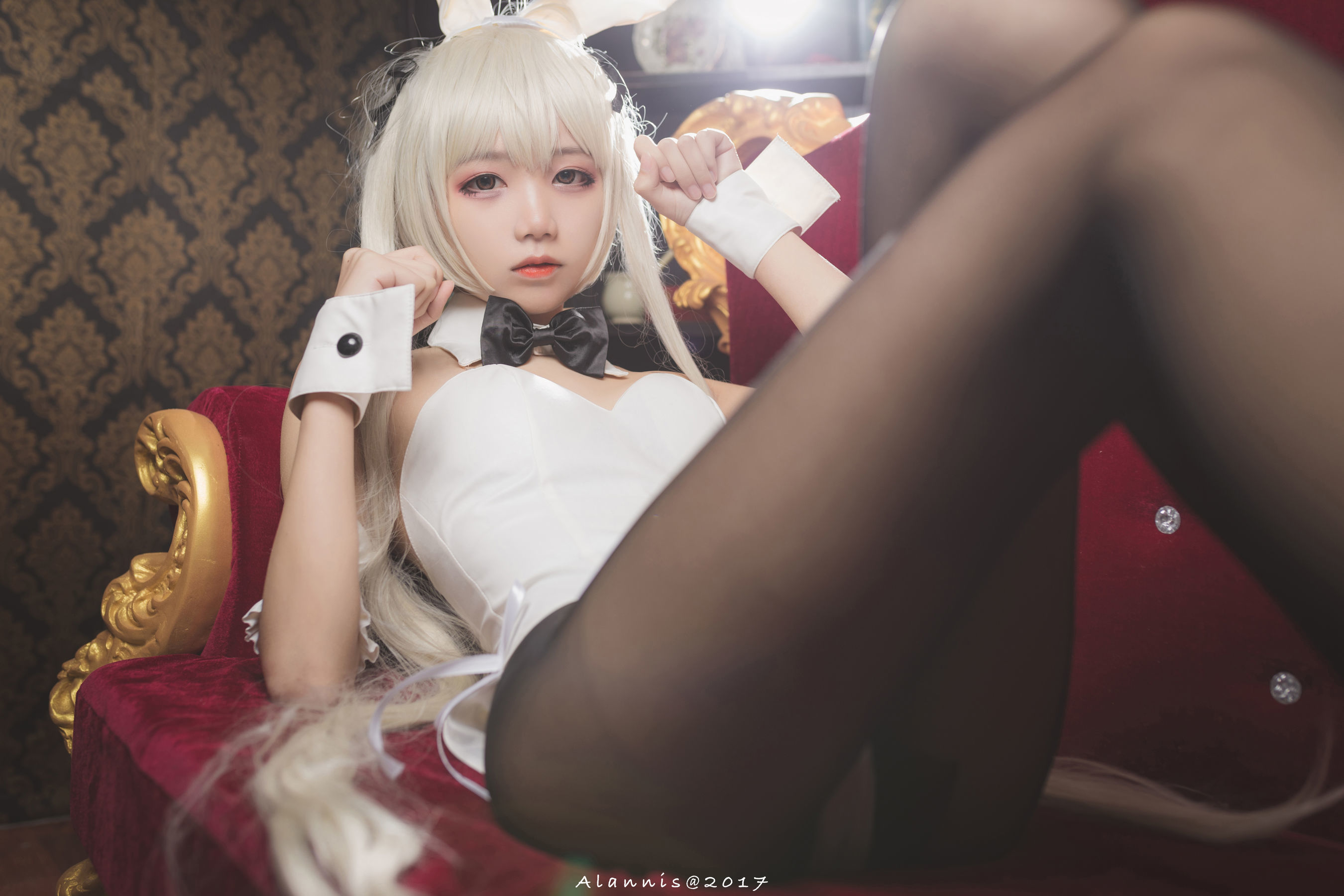 [萝莉COS] 清纯少女五更百鬼 – 兔女郎+白丝美腿 [21P]