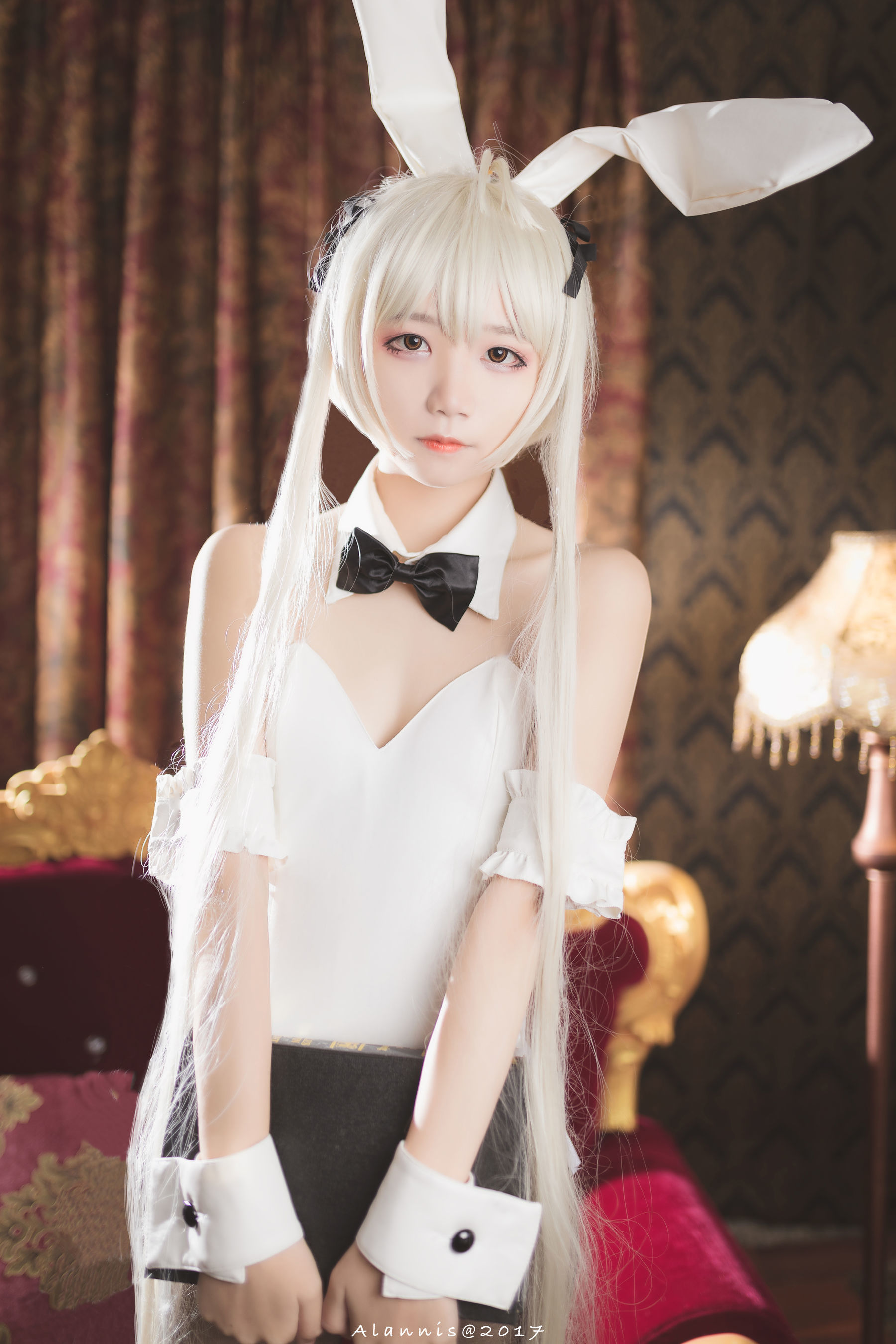 [萝莉COS] 清纯少女五更百鬼 – 兔女郎+白丝美腿 [21P]