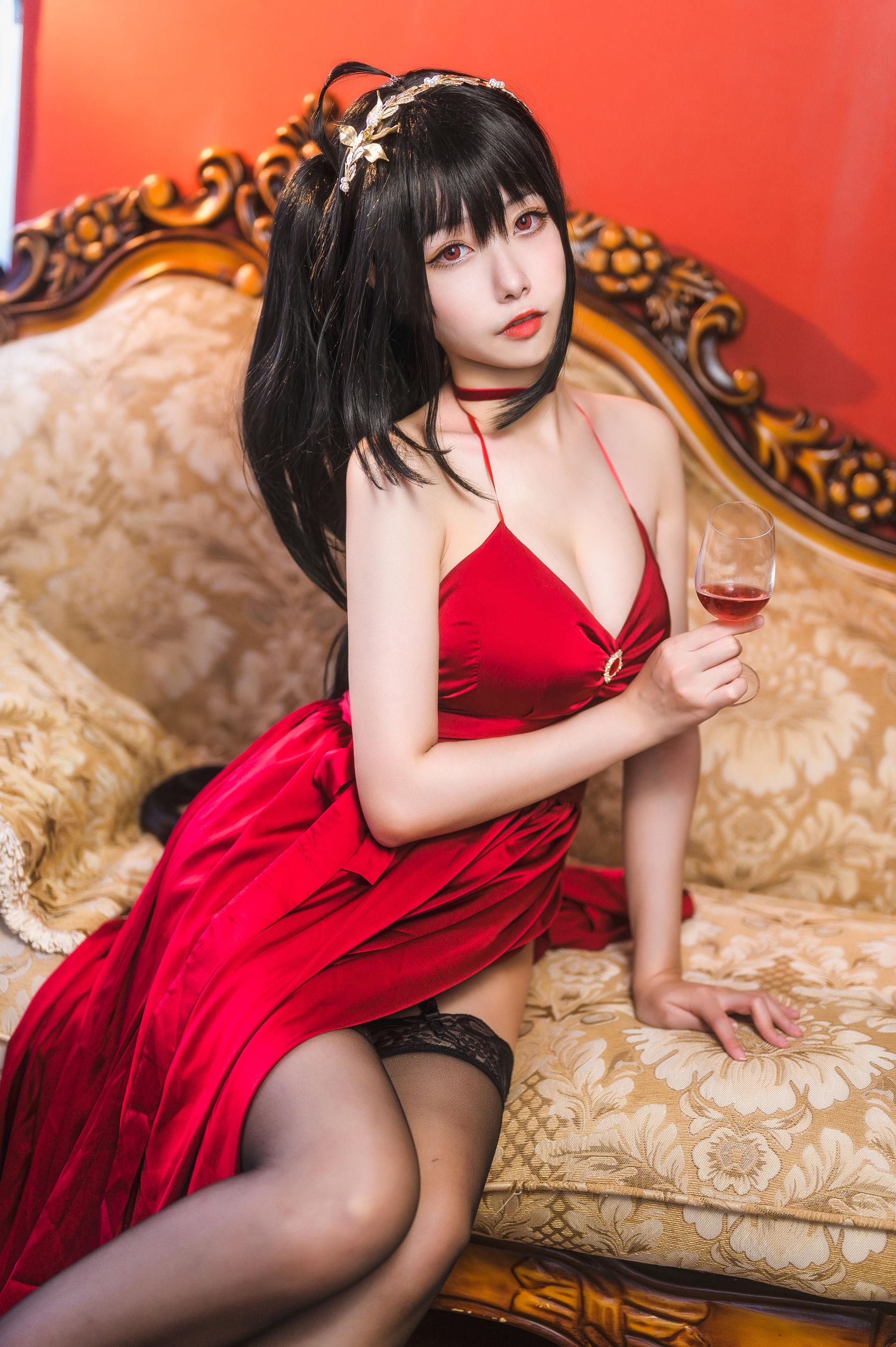 微博妹子Momoko葵葵 – 大凤之礼服 [18P]