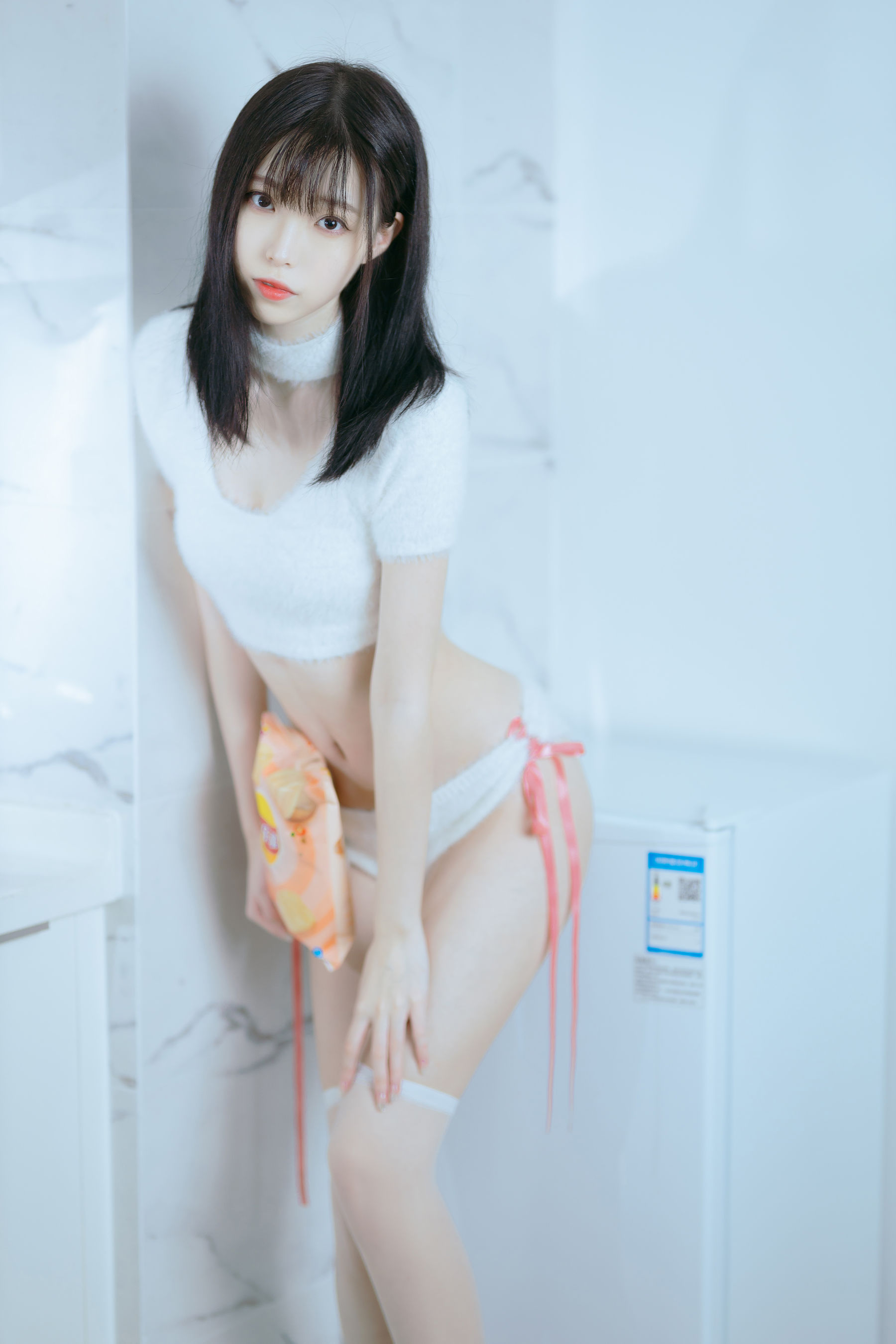 许岚(叁月life) – 纯欲毛衣 [39P]